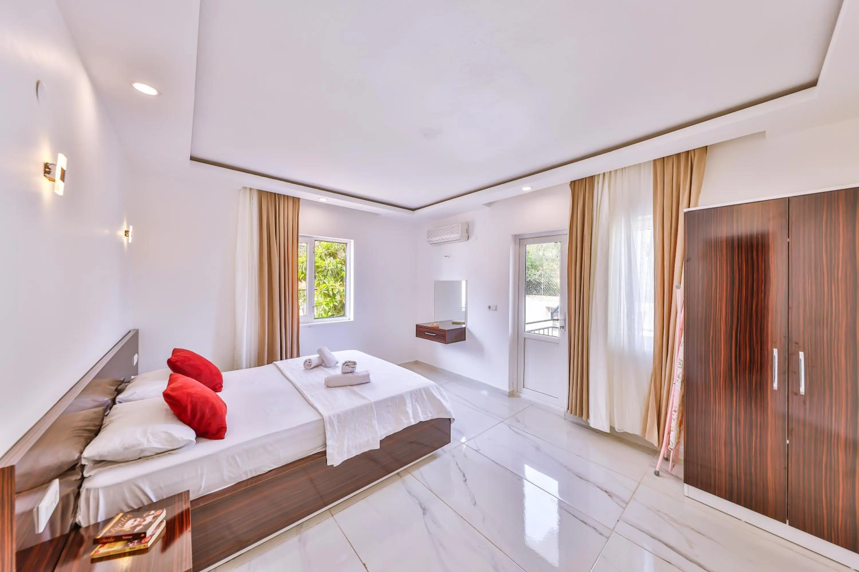 Bedroom, Bed in 3 House Apart