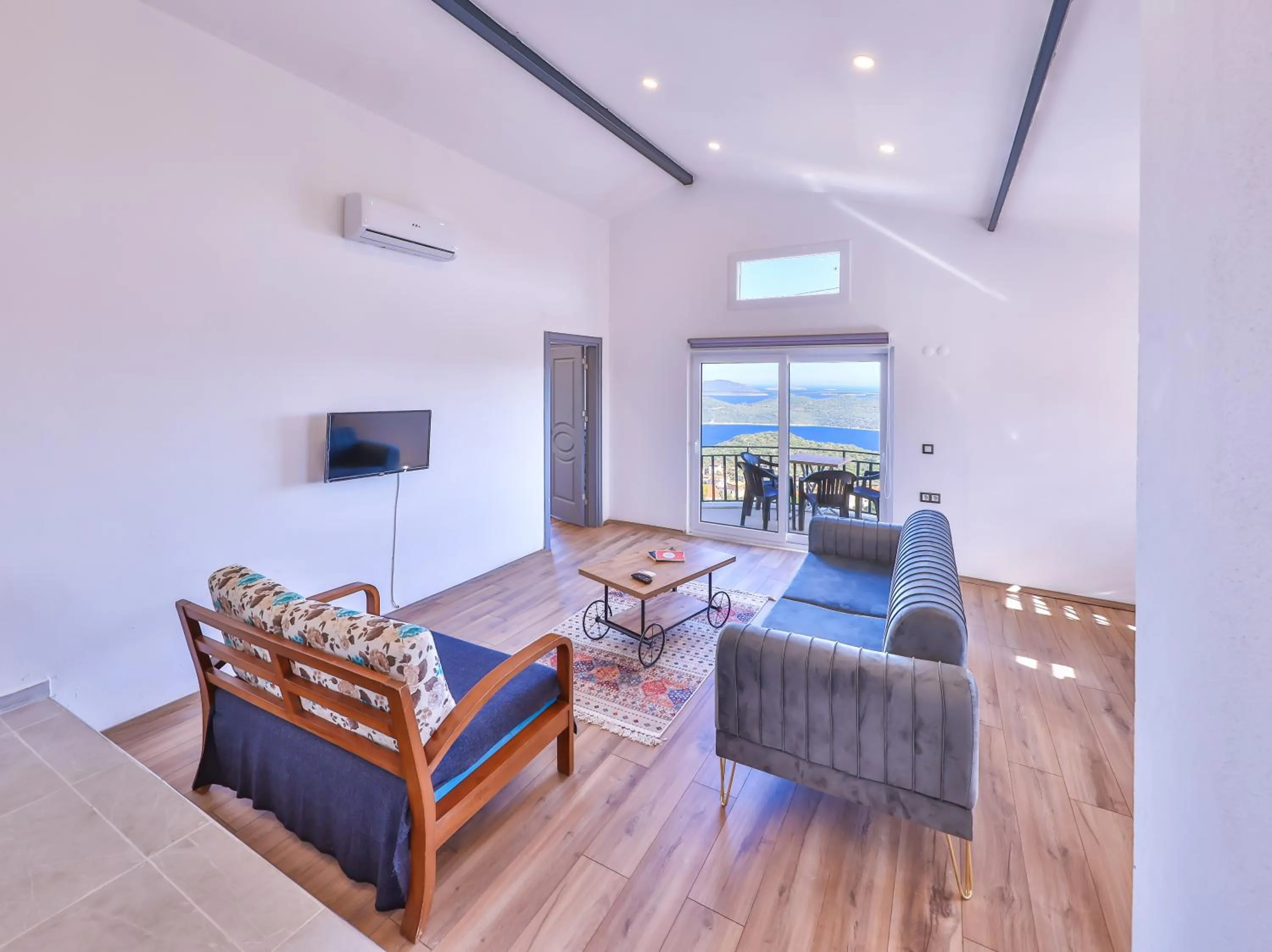 Living room in 3 House Apart