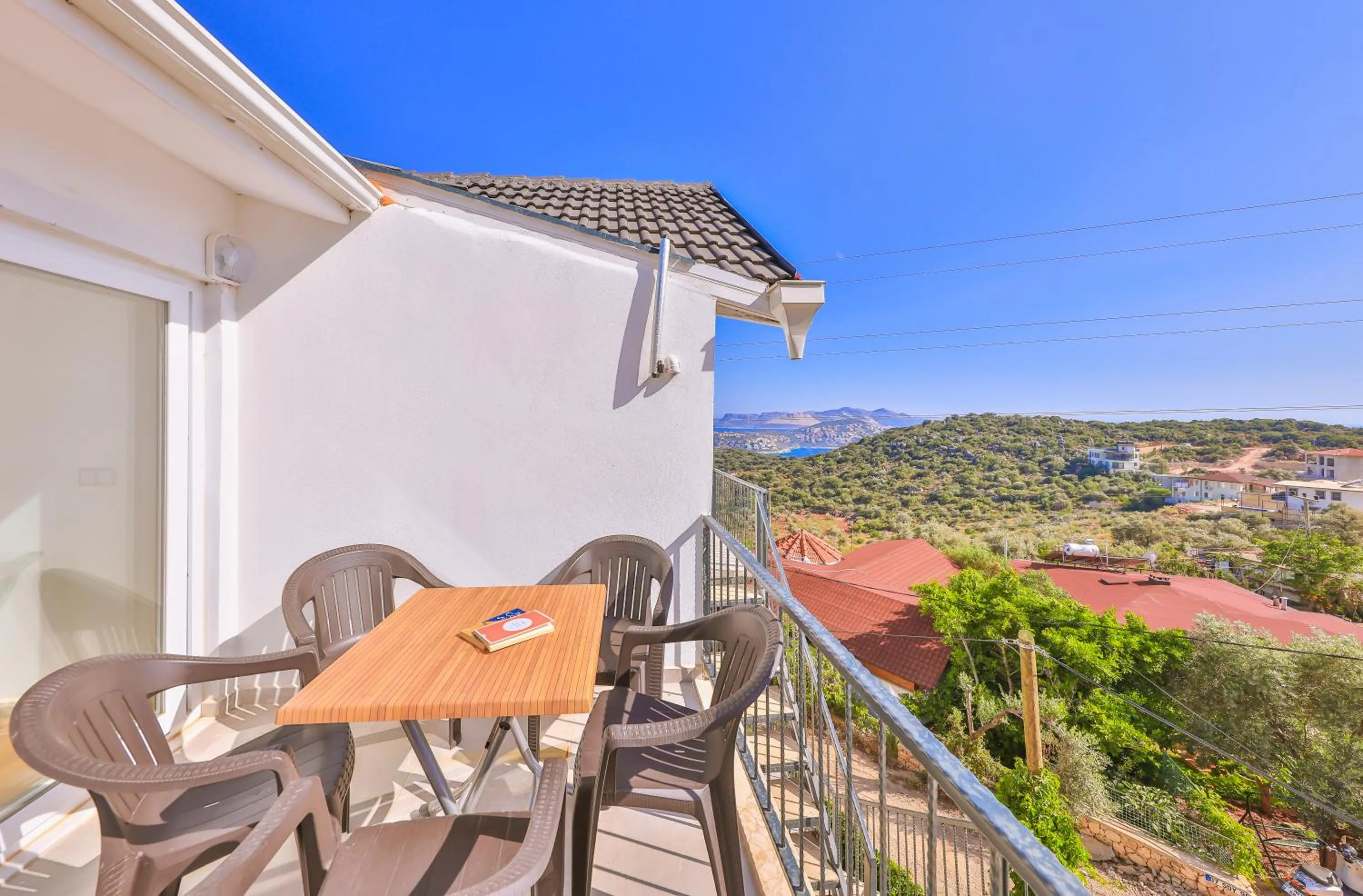 Patio in 3 House Apart