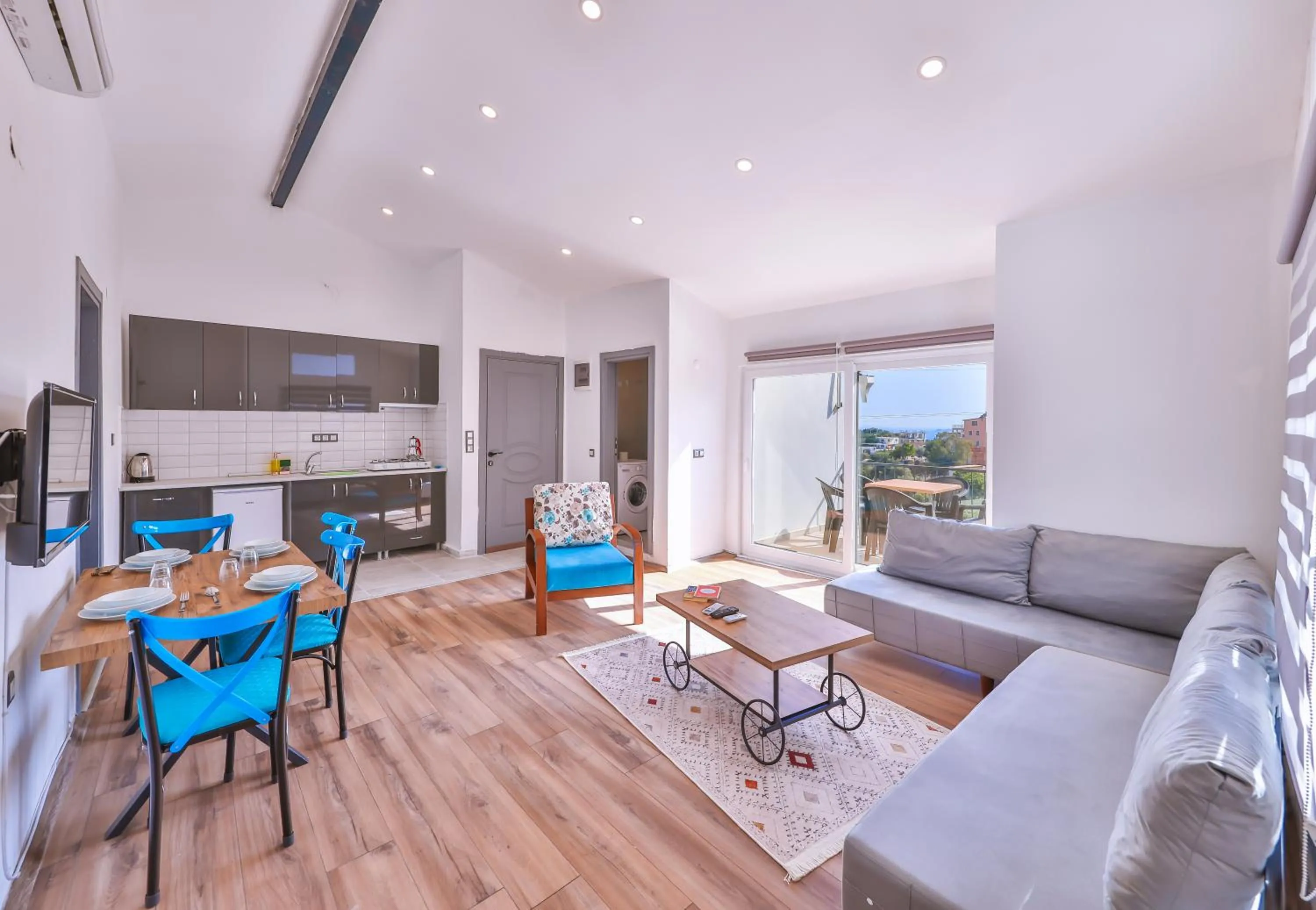 Living room in 3 House Apart