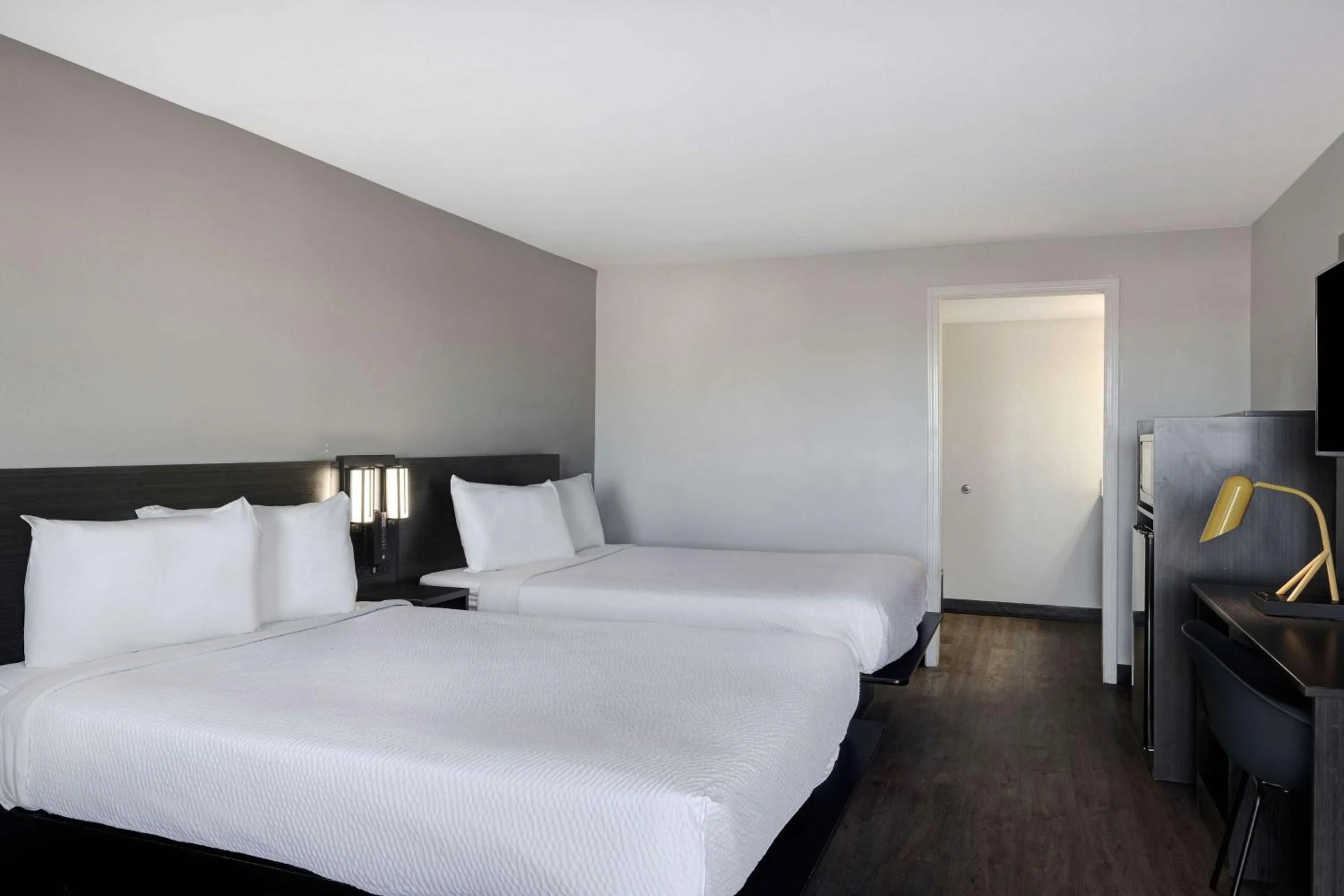 Bedroom, Bed in Motel 6 Bonne Terre, MO