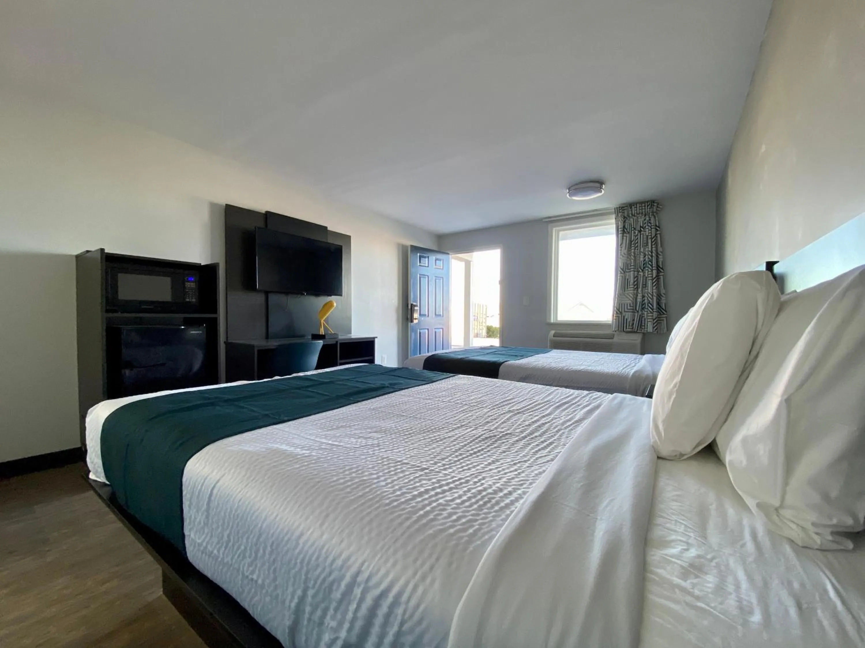 Bed in Motel 6 Bonne Terre, MO