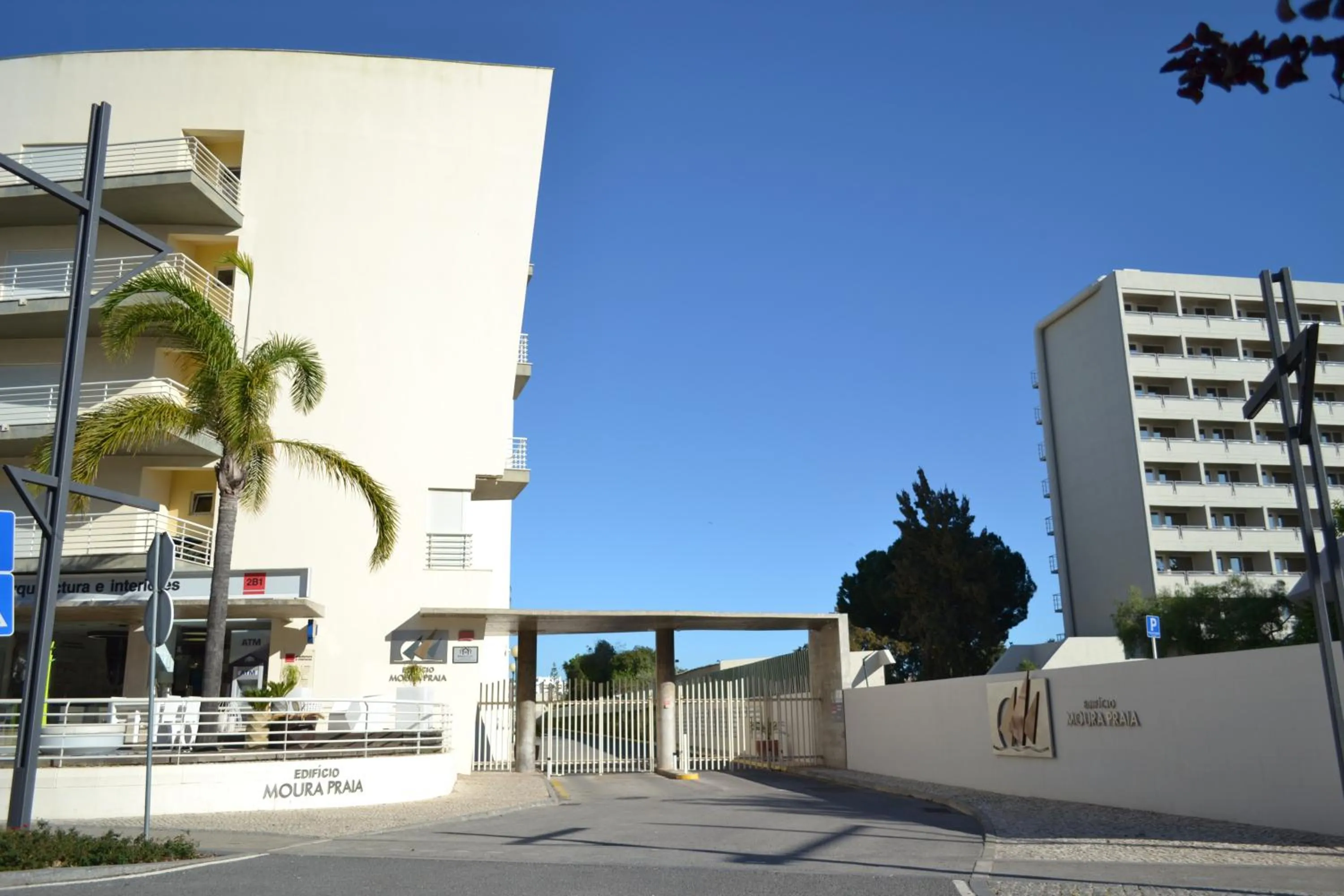 Property building in MouraPraia By Garvetur