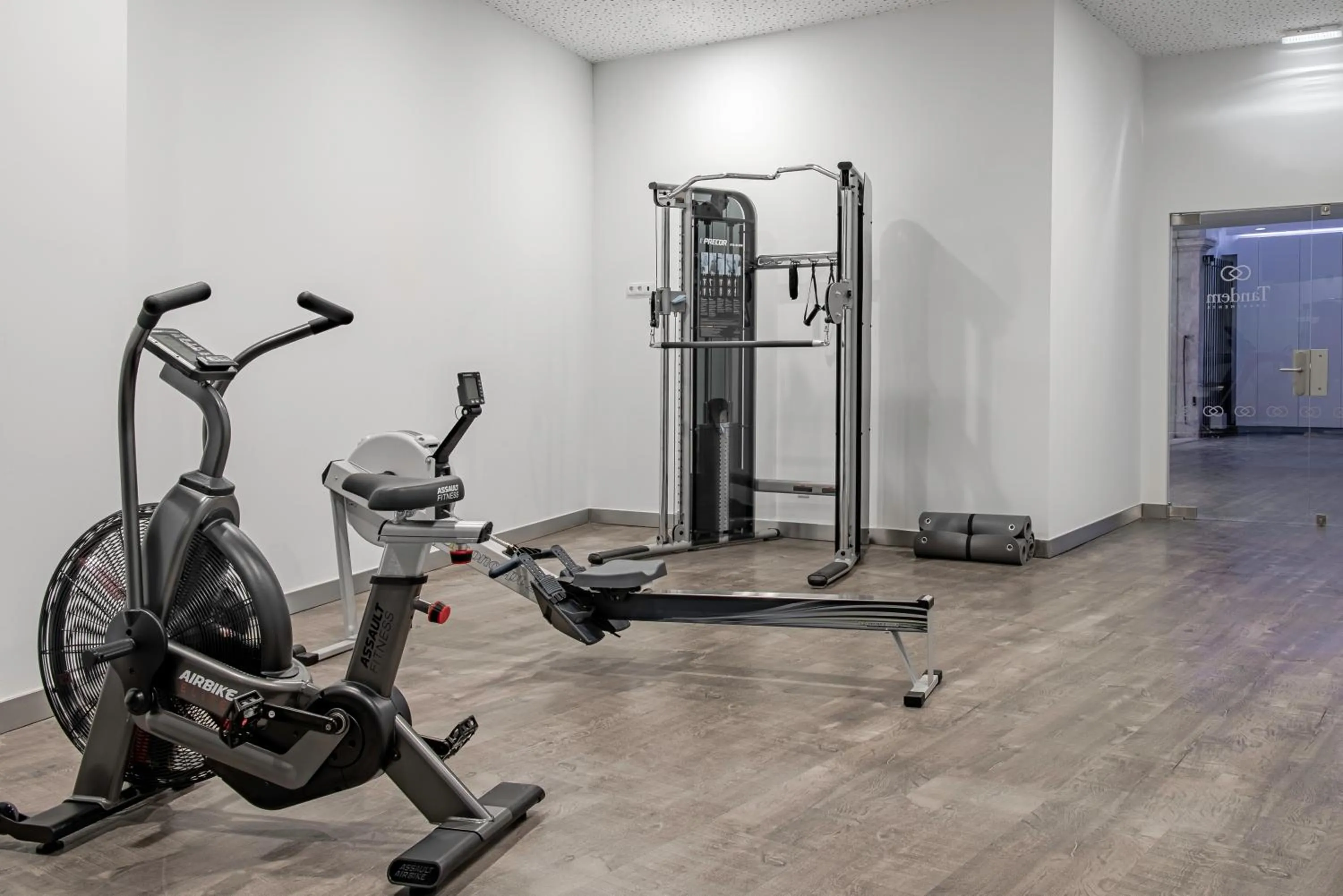 Fitness centre/facilities in Tandem Palacio Alfama Apartments