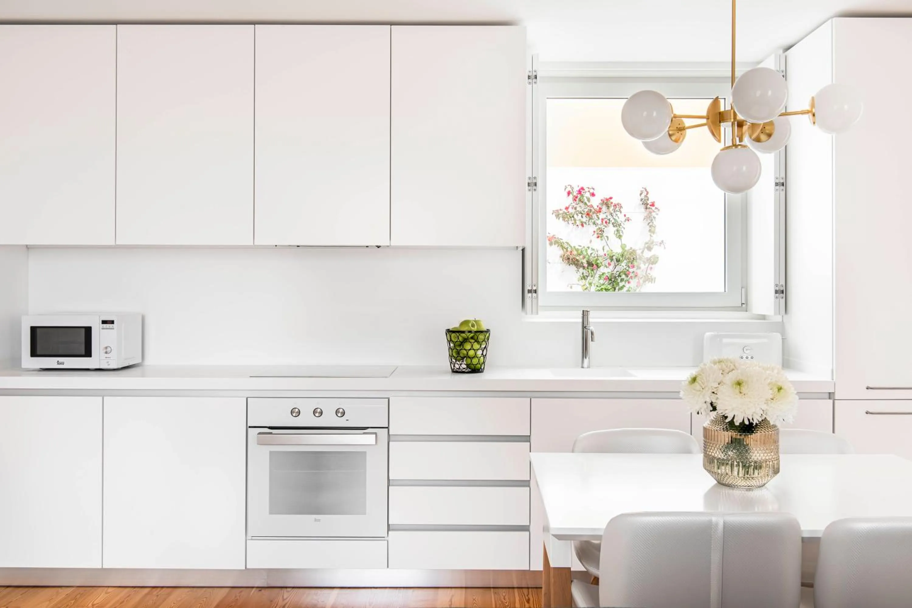Kitchen or kitchenette in Tandem Palacio Alfama Apartments