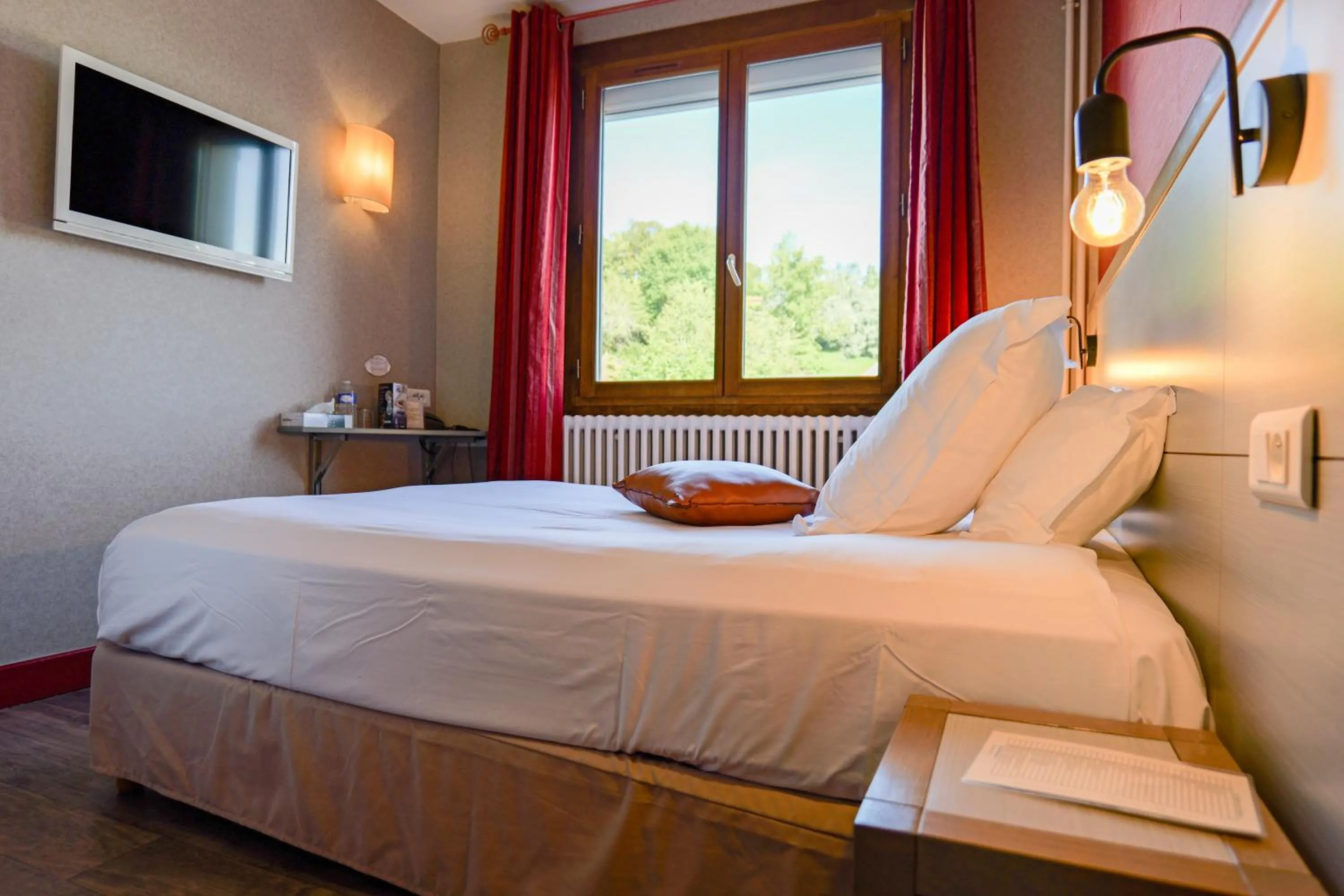 Le Relais de Vellinus - Contact Hôtels