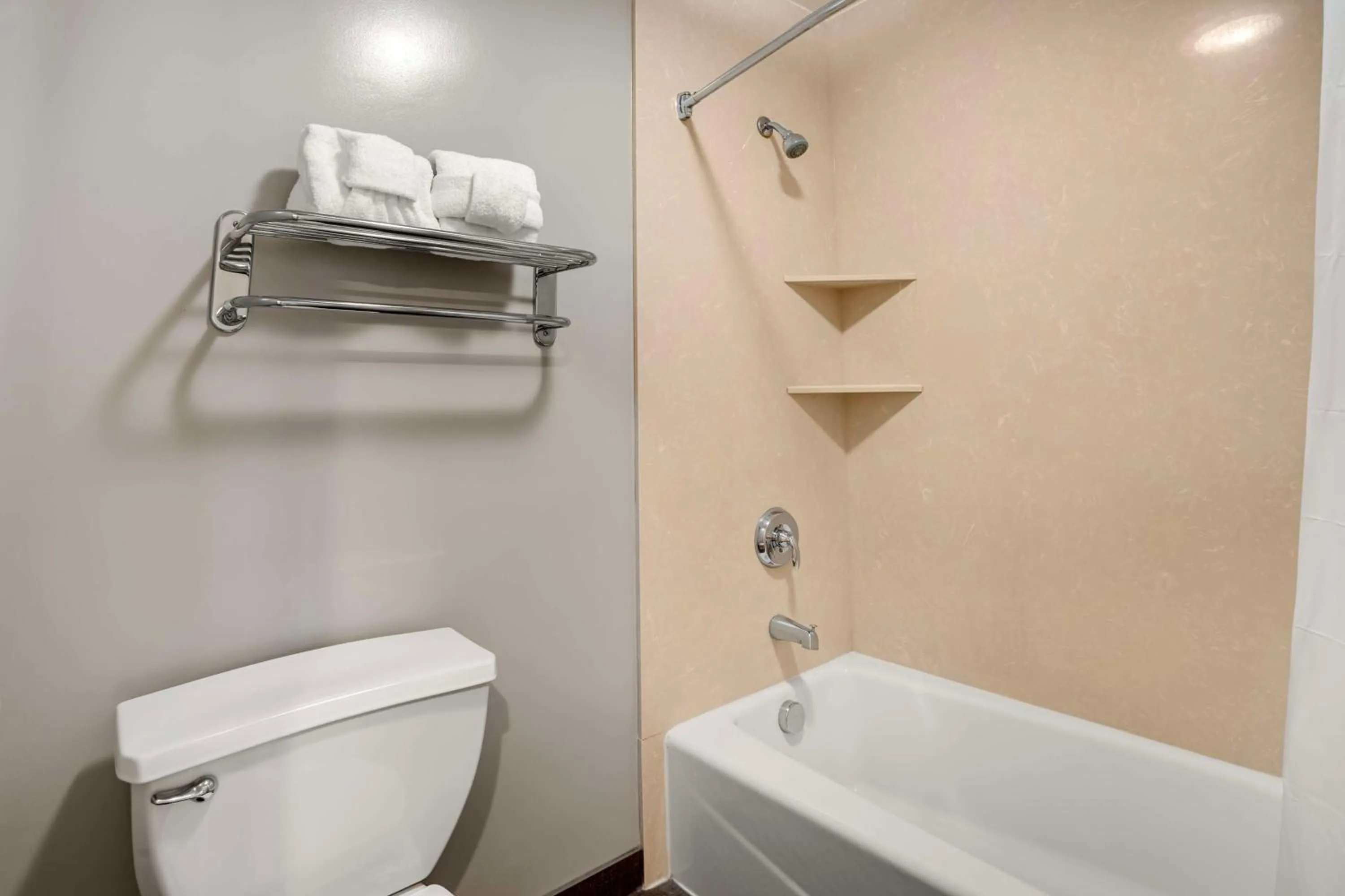 Bathroom in Best Western Inn Santa Cruz