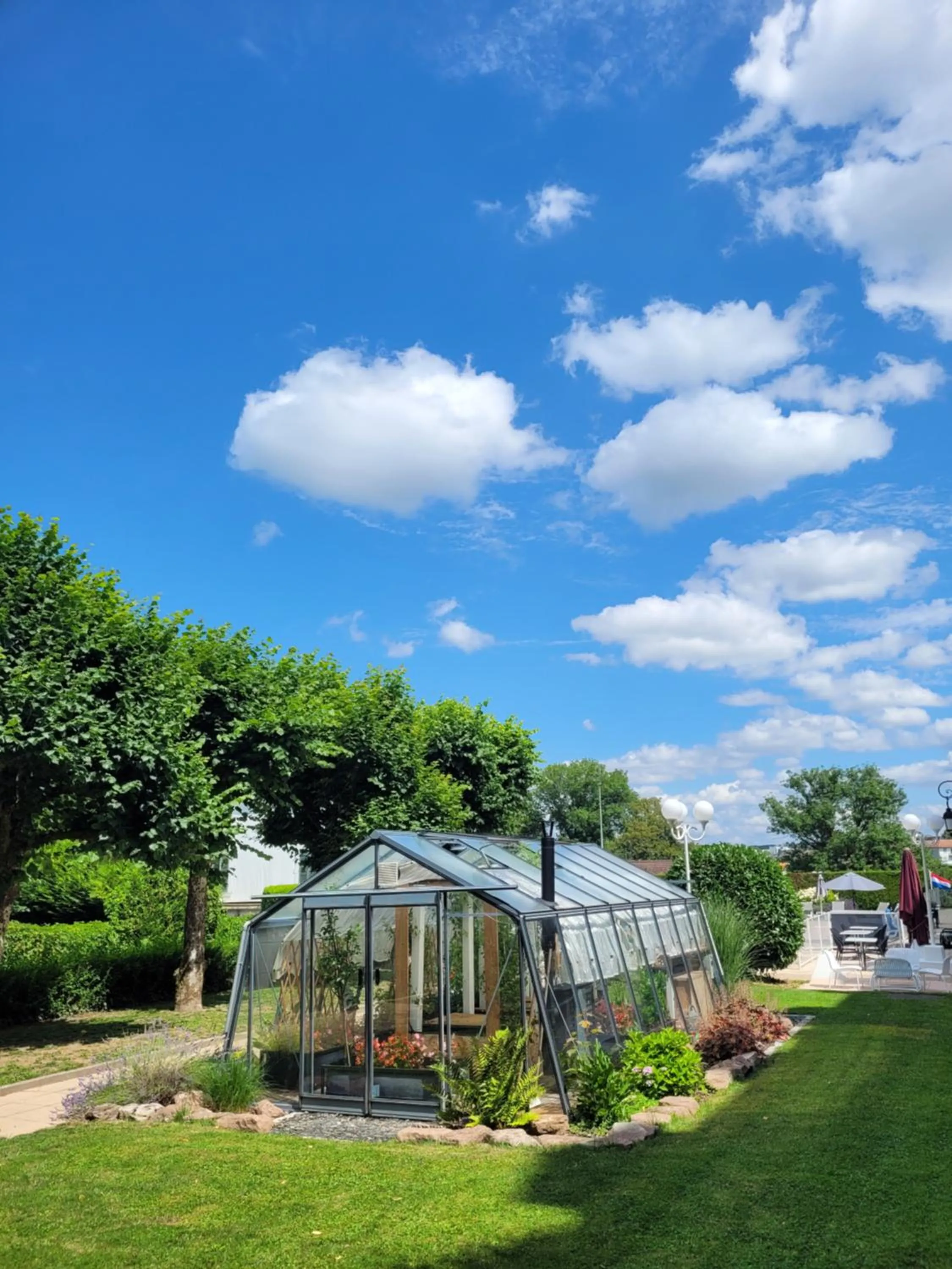 Day in Hôtel Cosmos & Spa