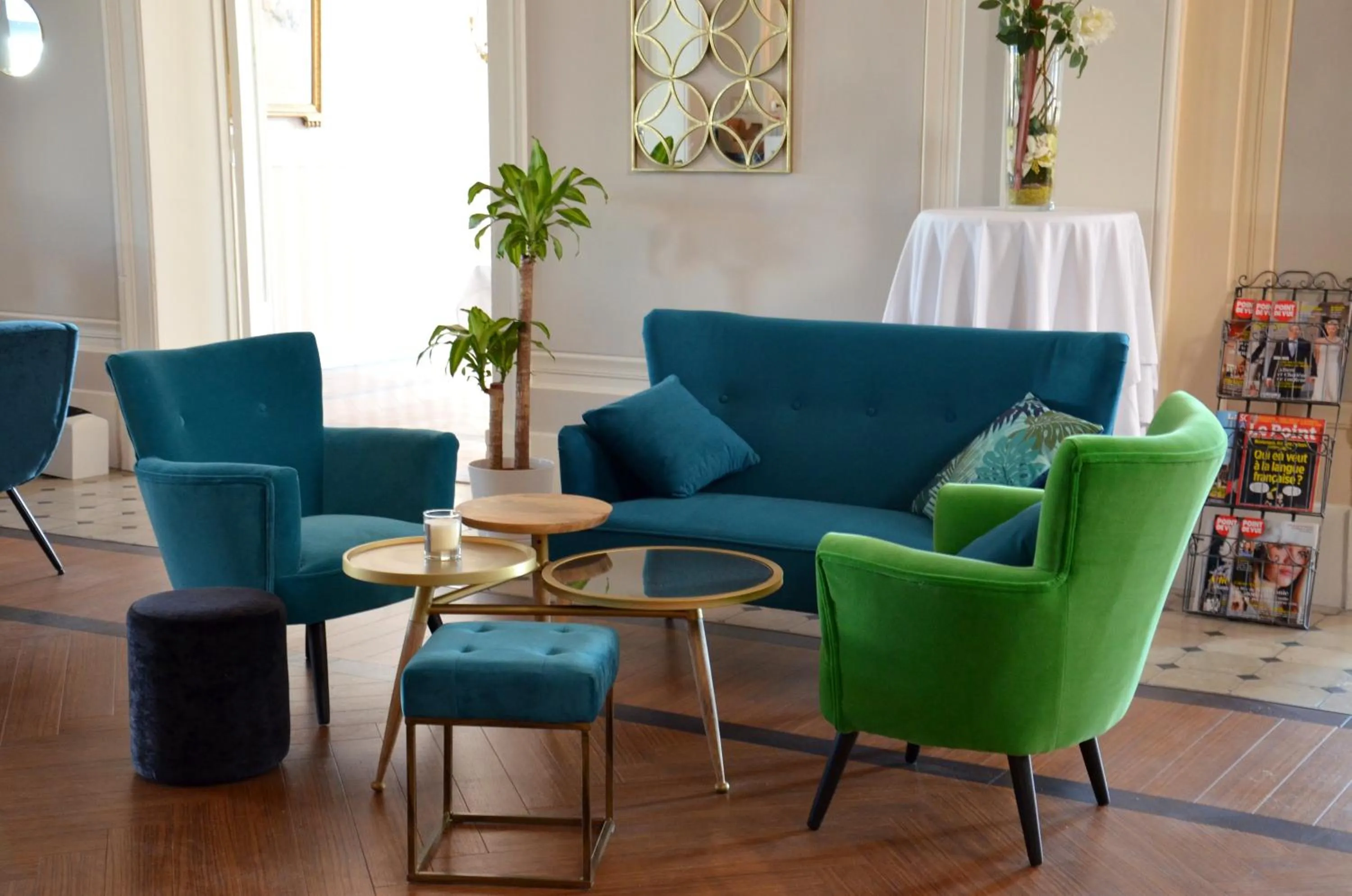 Living room in Hôtel Cosmos & Spa