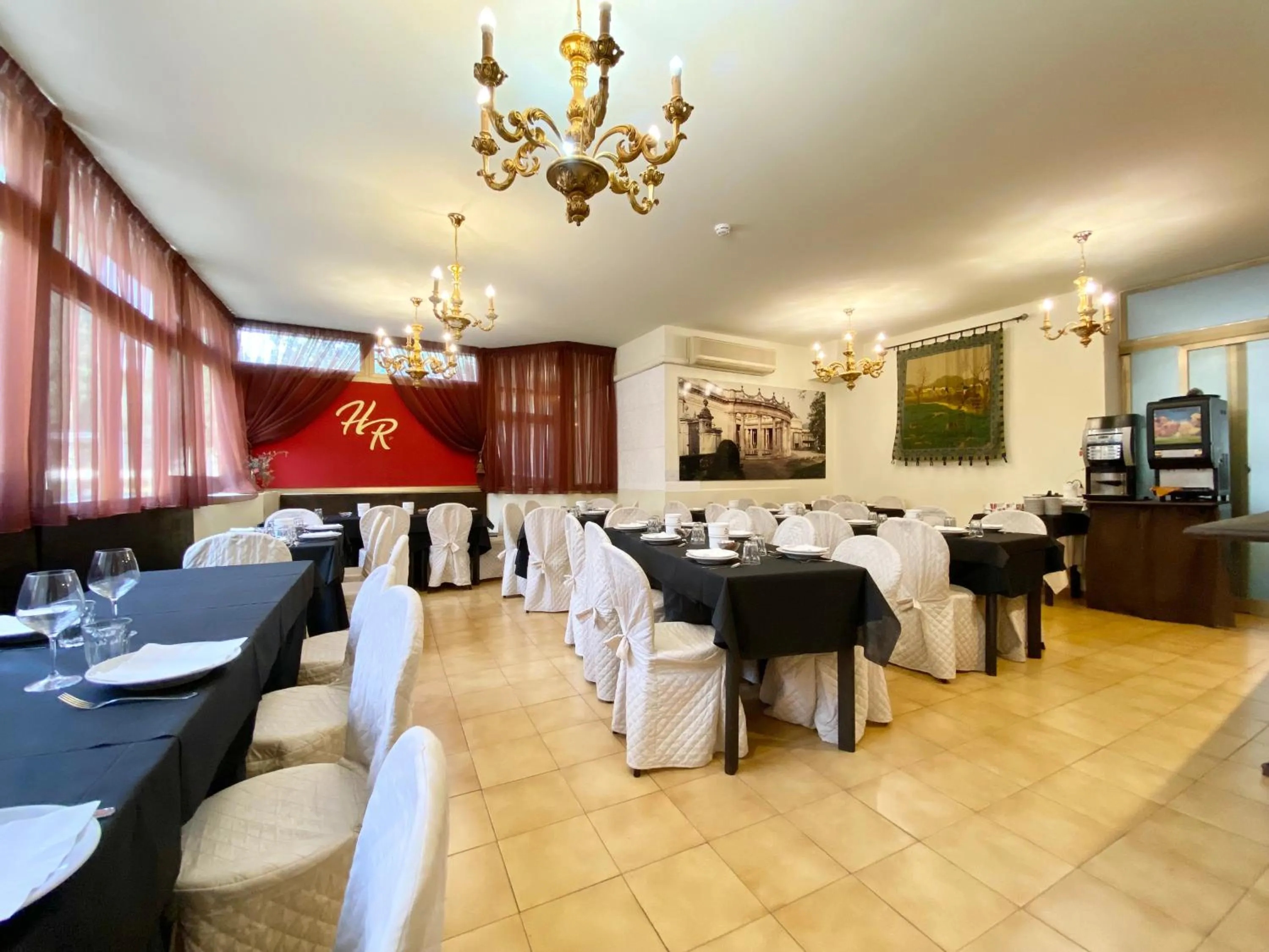 Restaurant/places to eat in HOTEL RINASCIMENTO