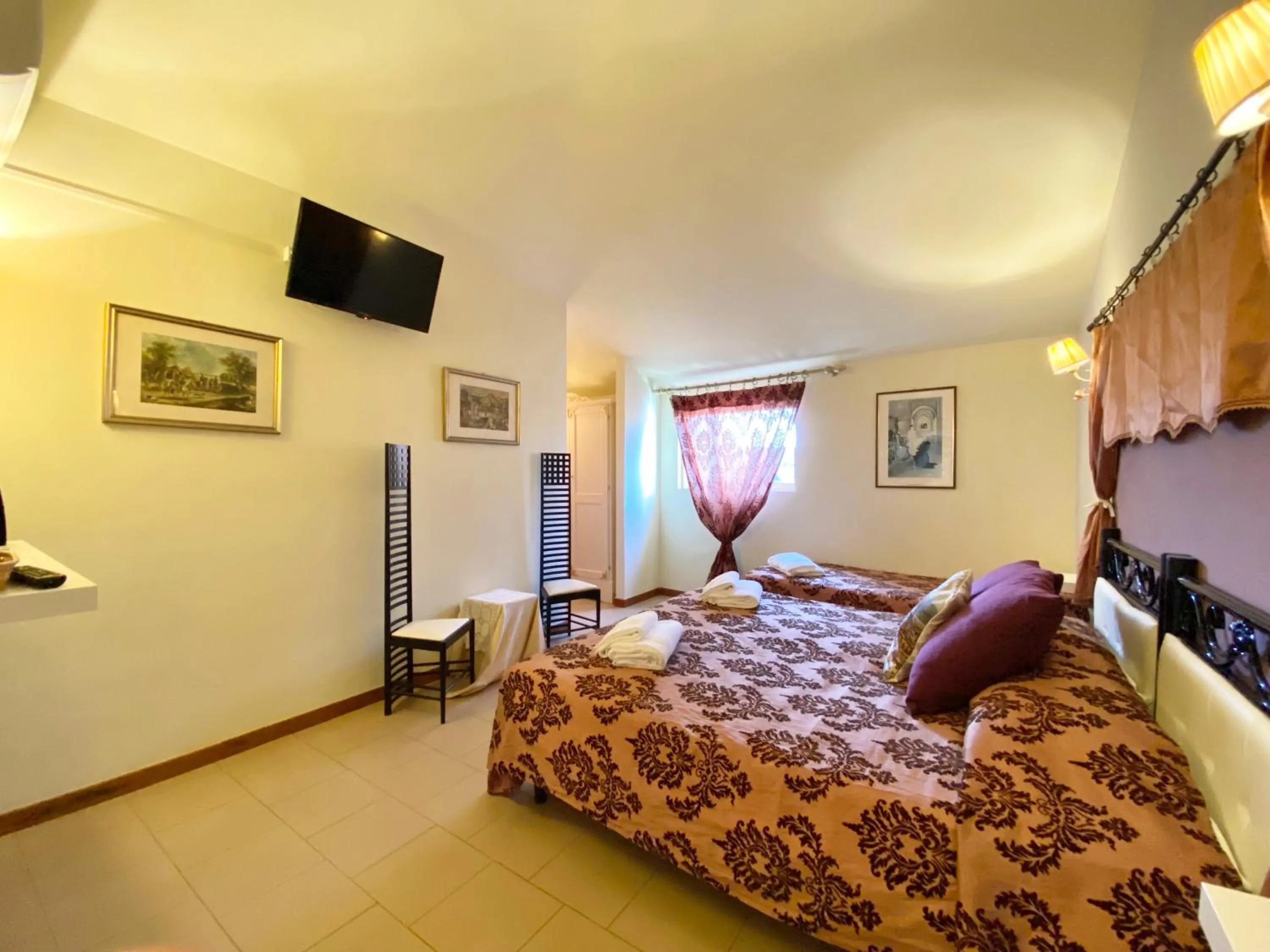 Bedroom, Bed in HOTEL RINASCIMENTO