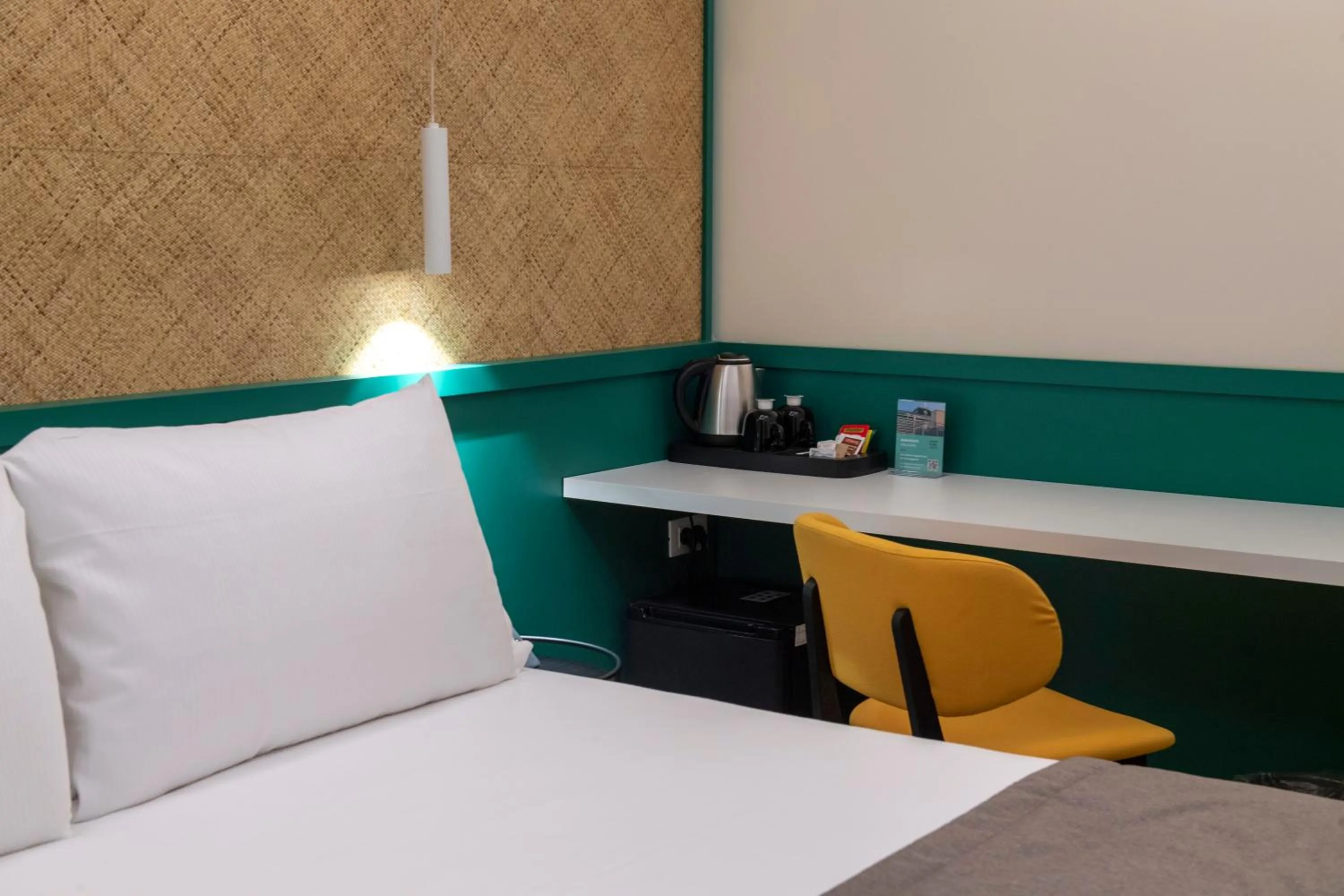 Bedroom, Bed in Smart Hotel Napoli