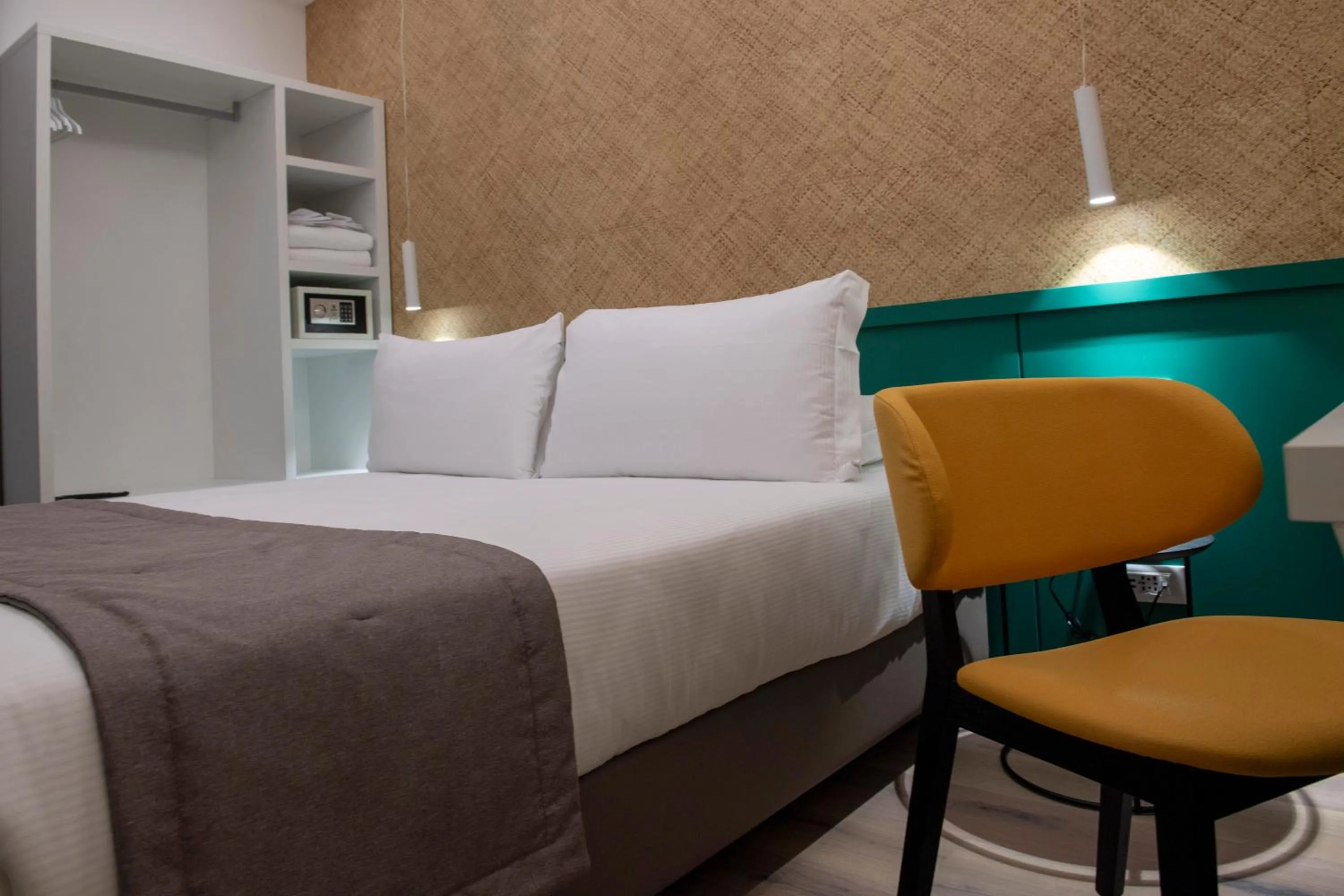 Bedroom, Bed in Smart Hotel Napoli