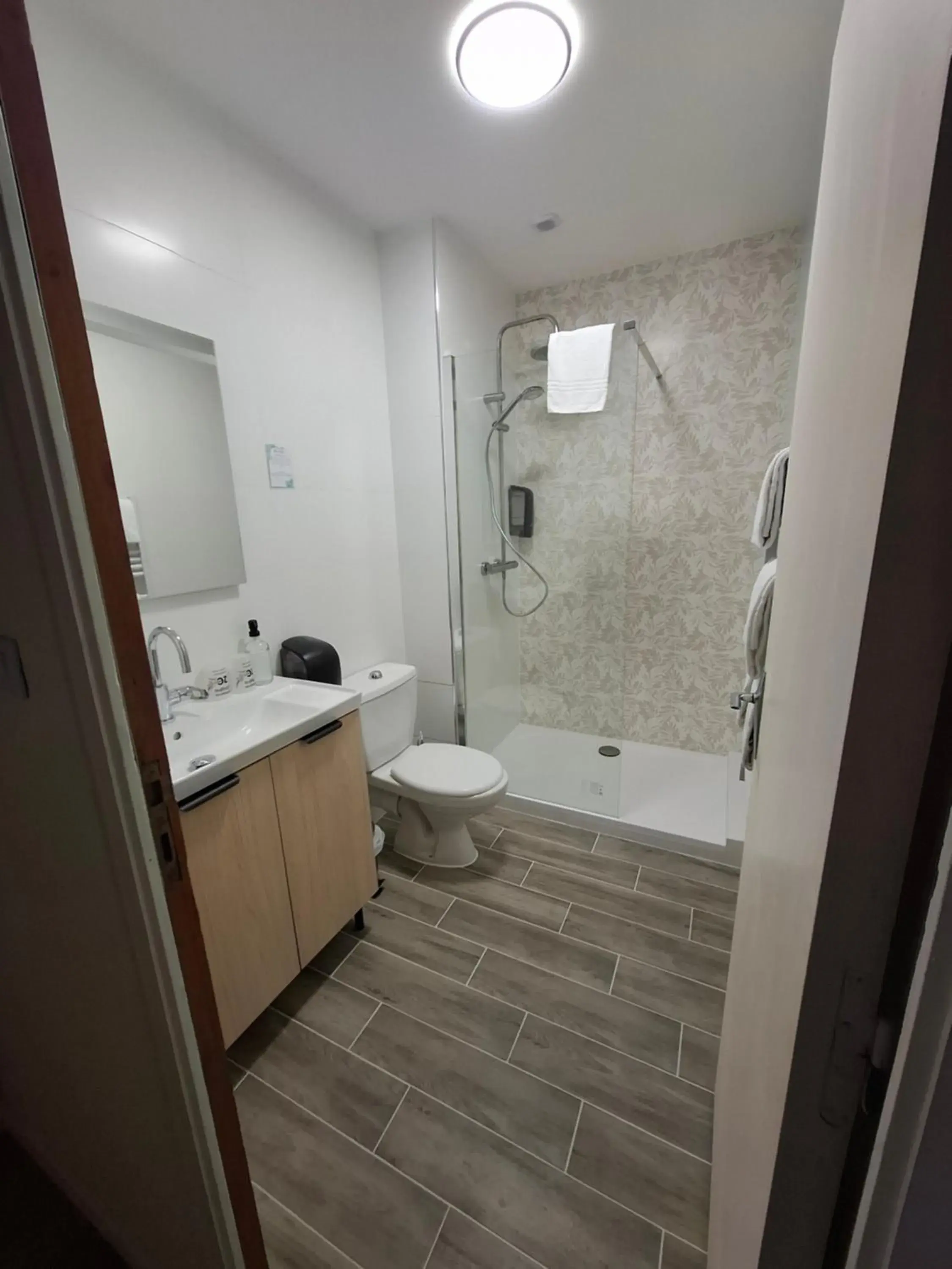 Twin Room with Garden View in Les Bruyeres Twin Room with Garden View in Les Bruyeres