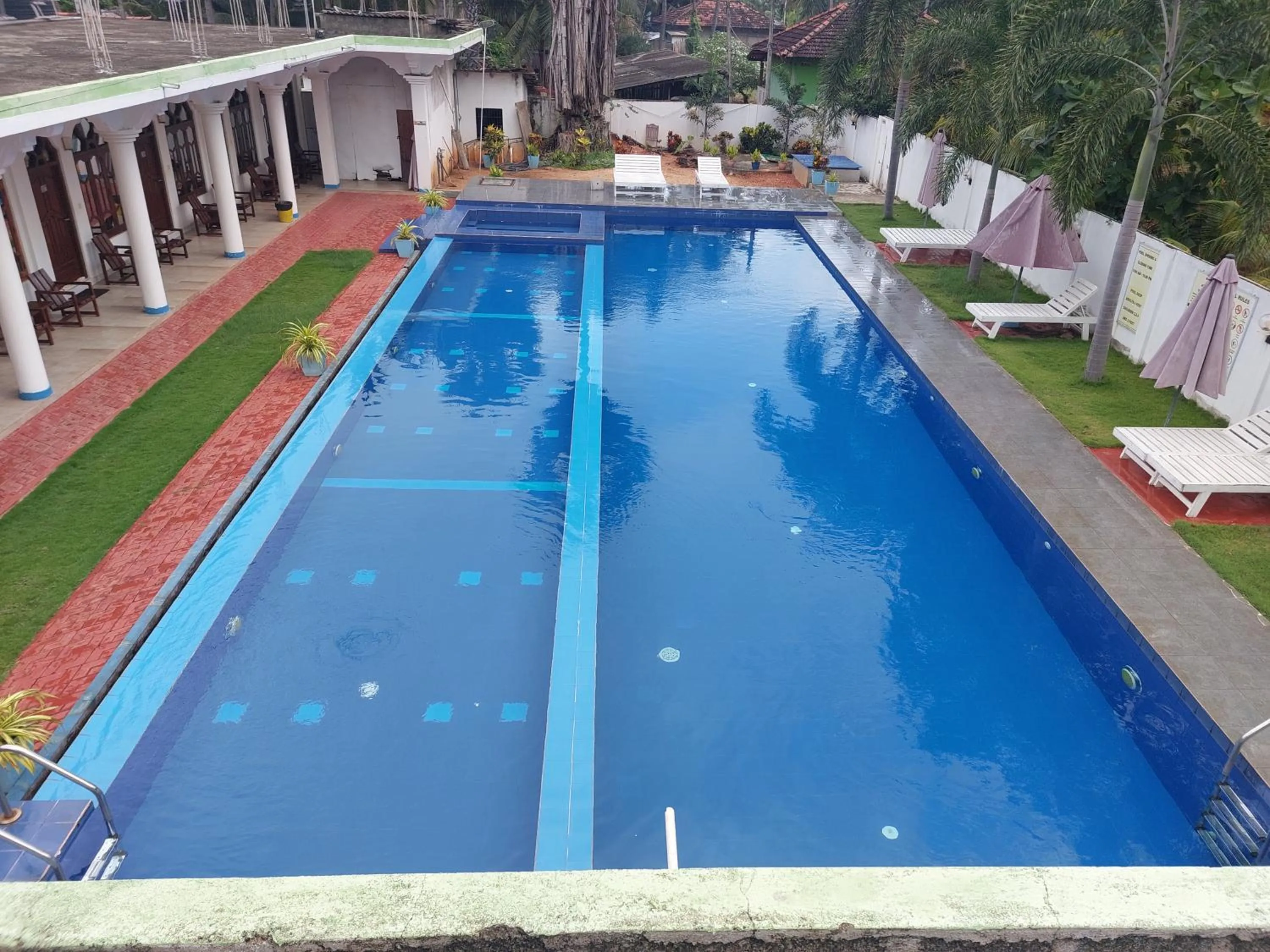 Swimming pool in MRD Beach Hotel
