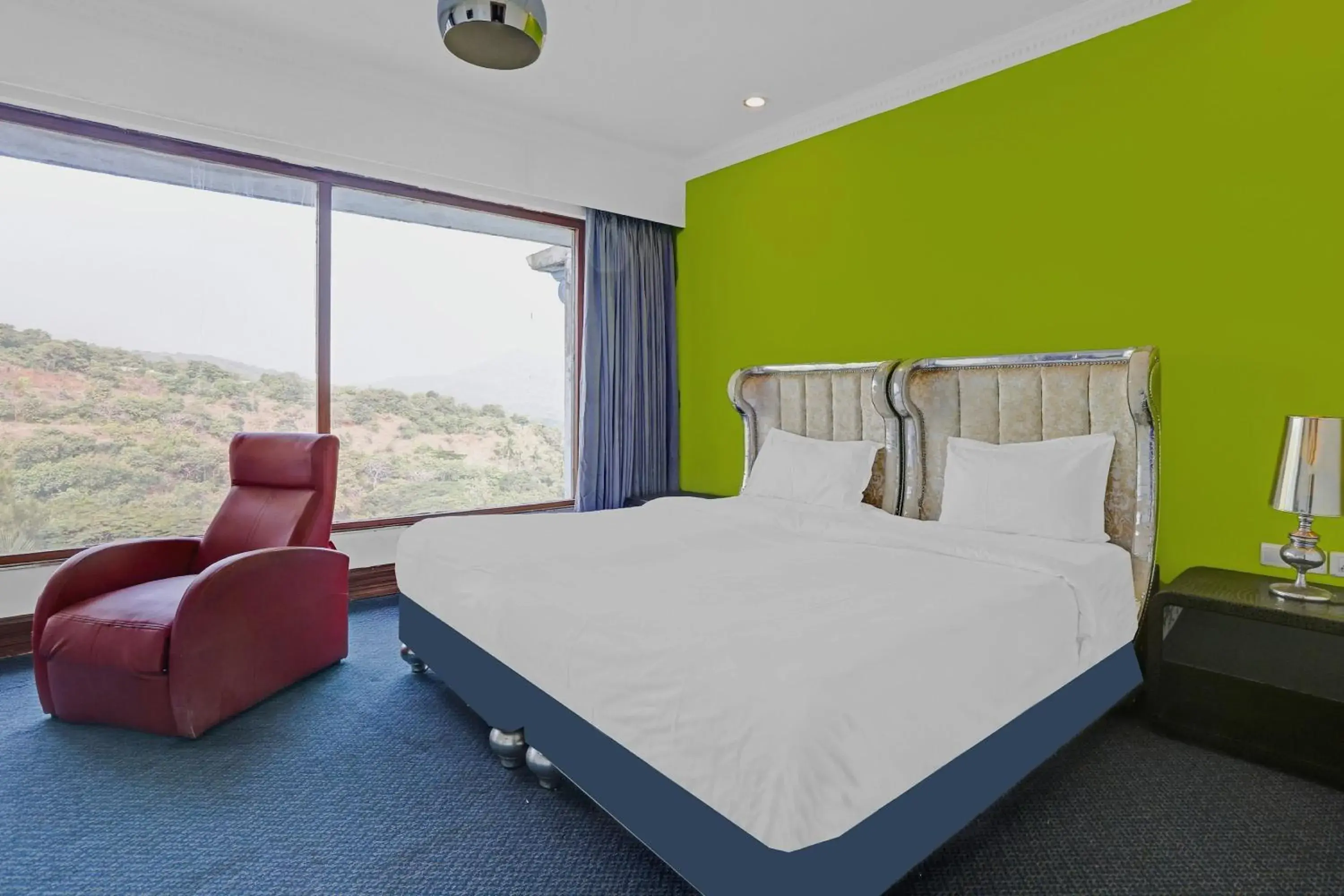 Deluxe Double Room - single occupancy in Townhouse Royal Palms Shared Serviced Apartment Deluxe Double Room - single occupancy in Townhouse Royal Palms Shared Serviced Apartment