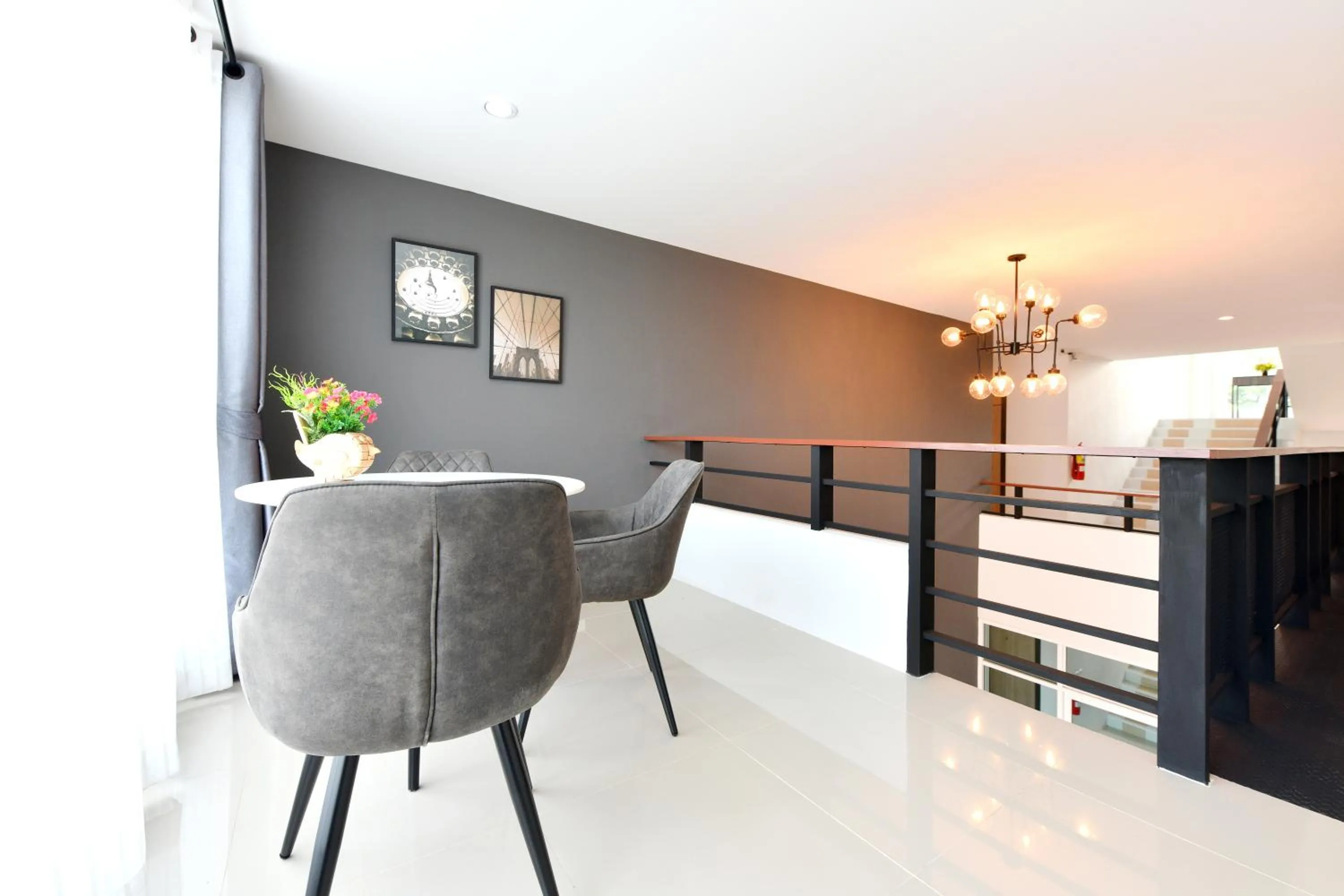 hair dresser, Bed in Feungfah Litz