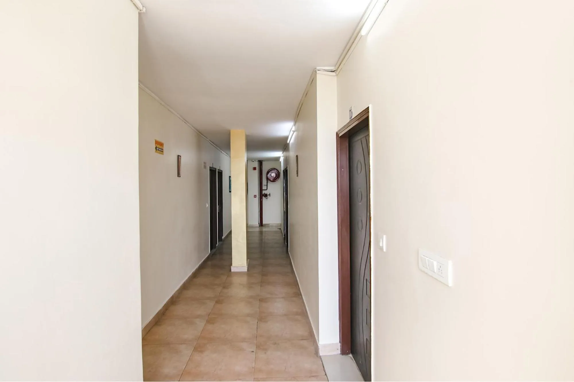 Lobby or reception in FabExpress HC King