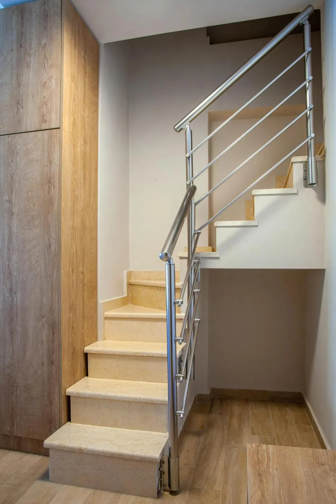 Photo of the whole room in Nikiti Comfort