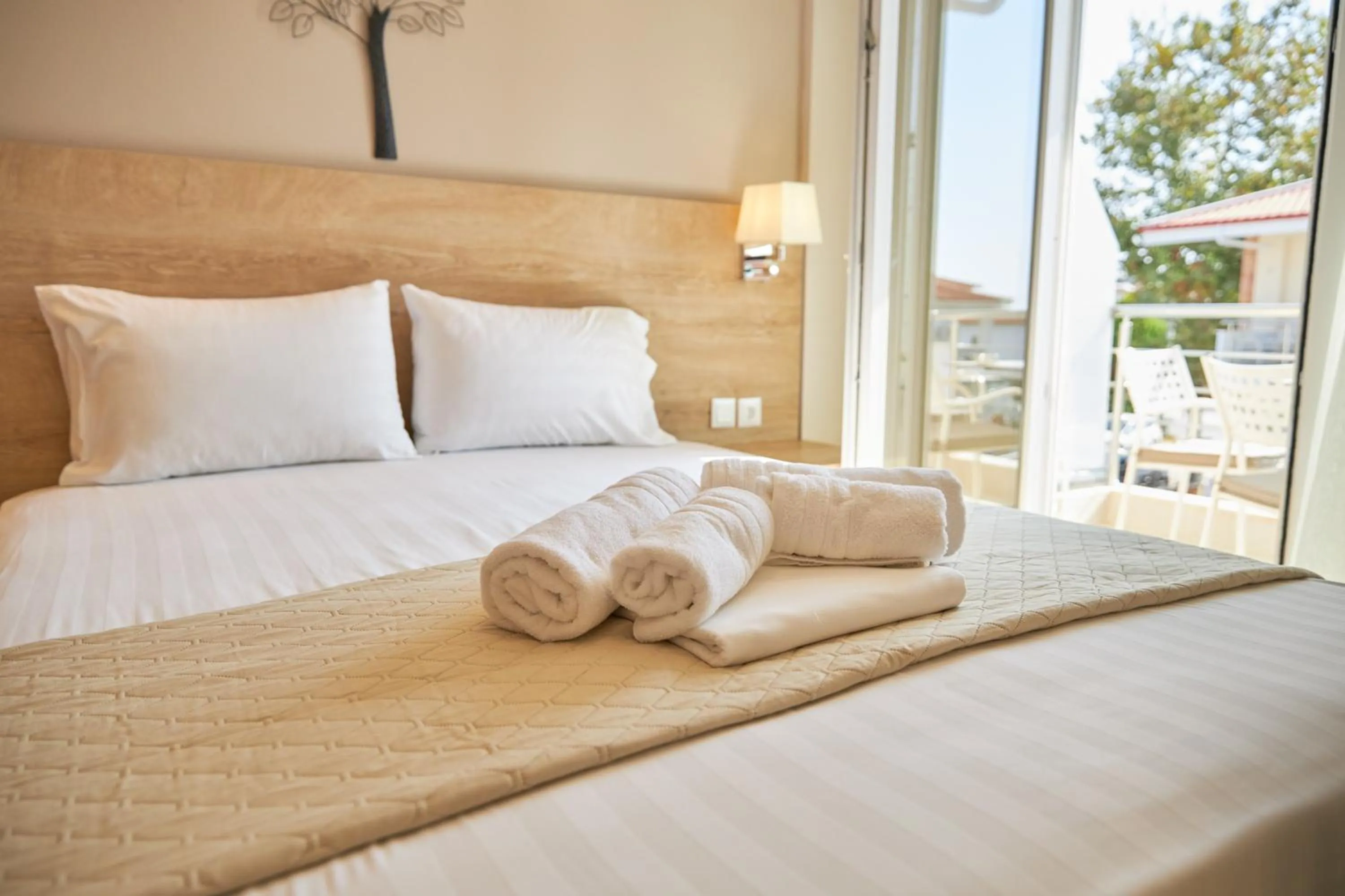 Bed in Nikiti Comfort