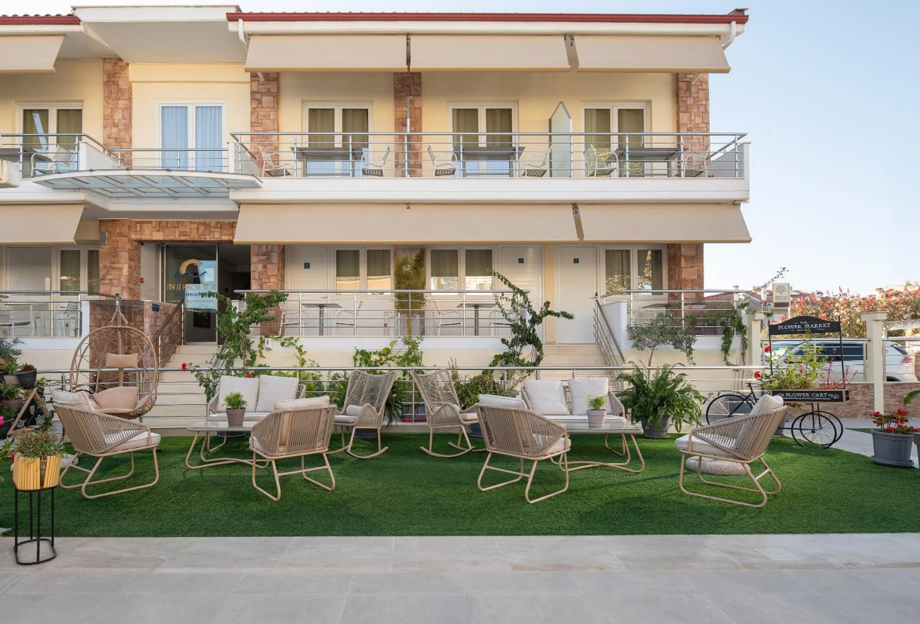 Property building in Nikiti Comfort