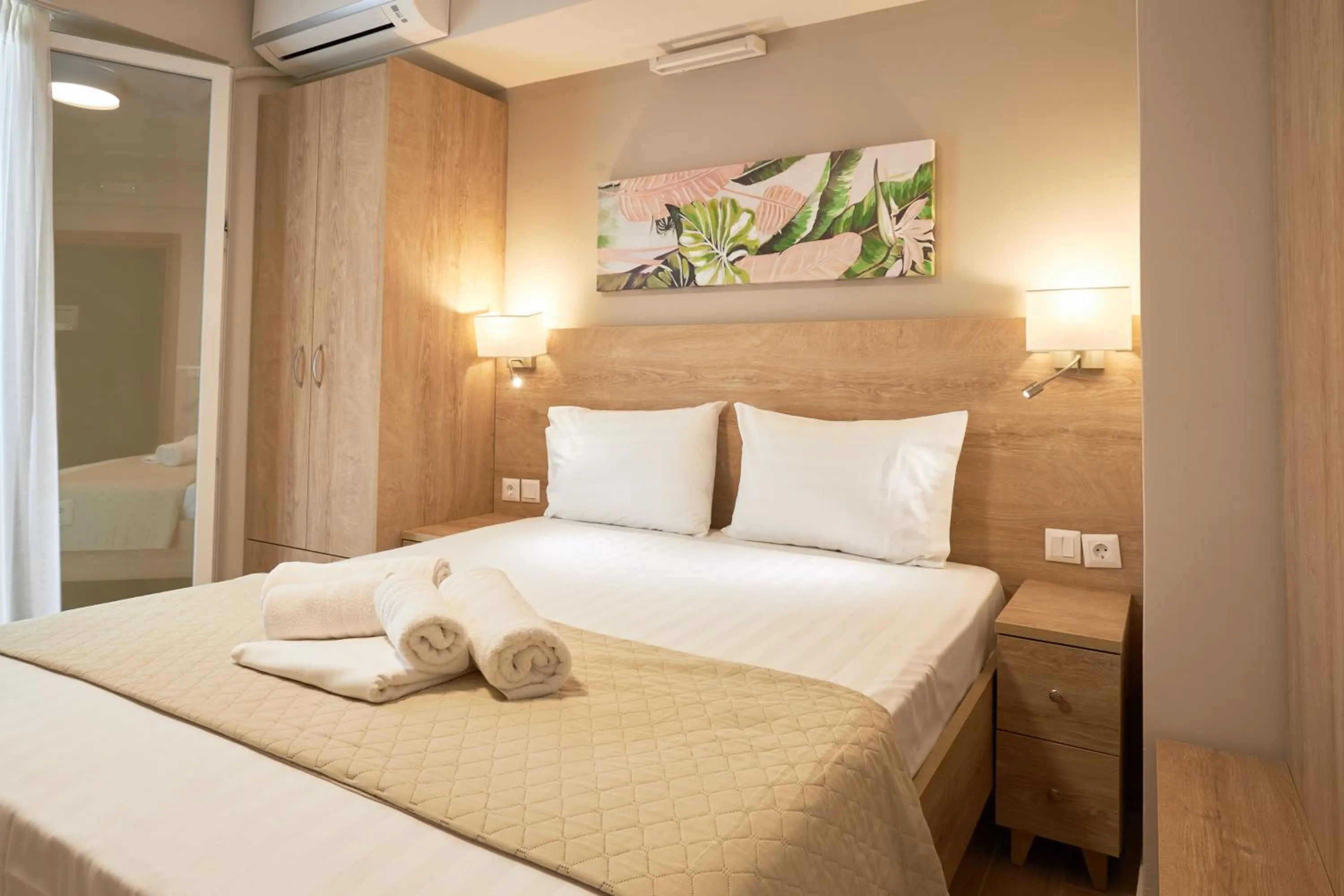 Bed in Nikiti Comfort