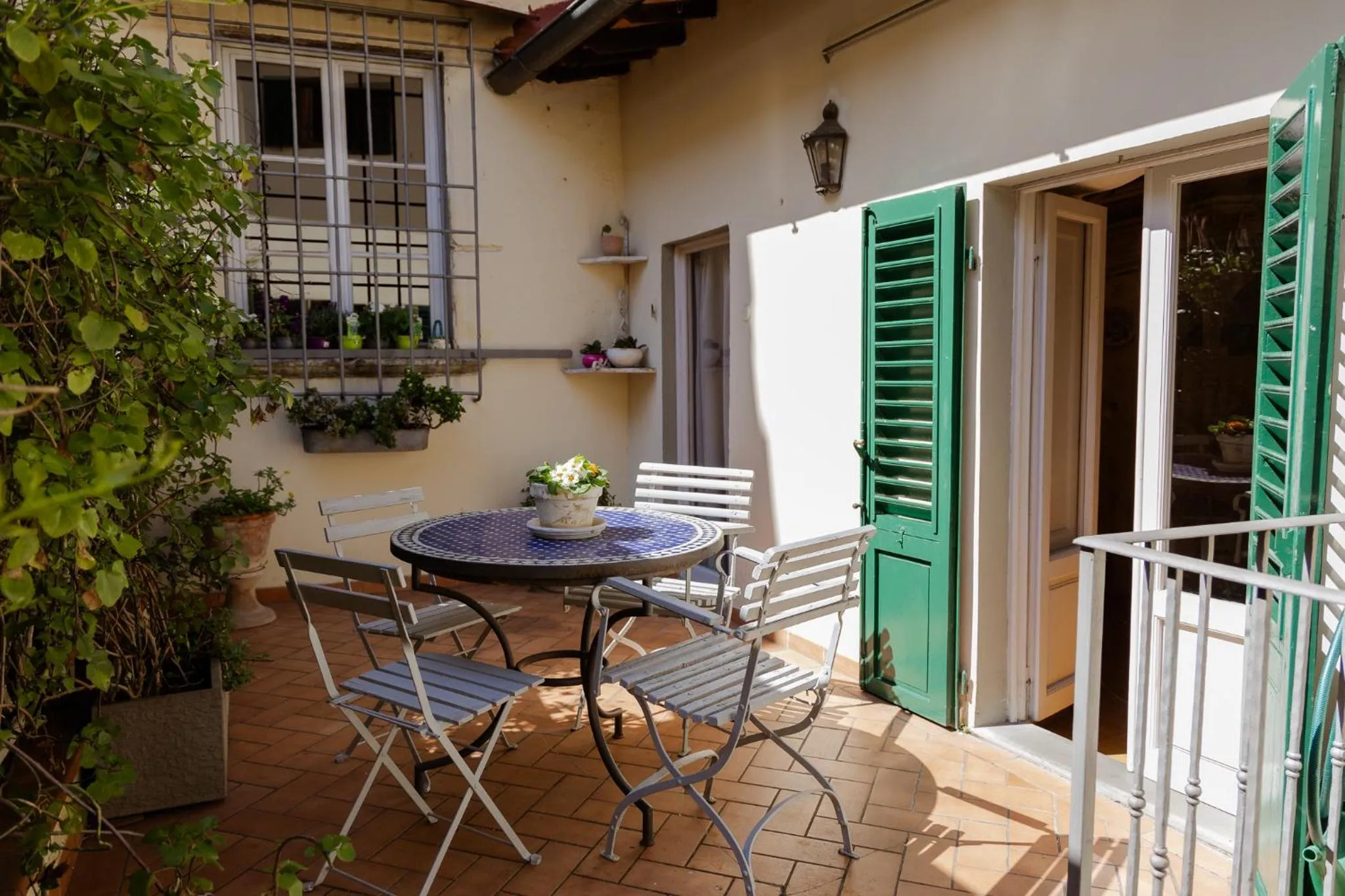 Balcony/Terrace in San Pier Novello in Oltrarno