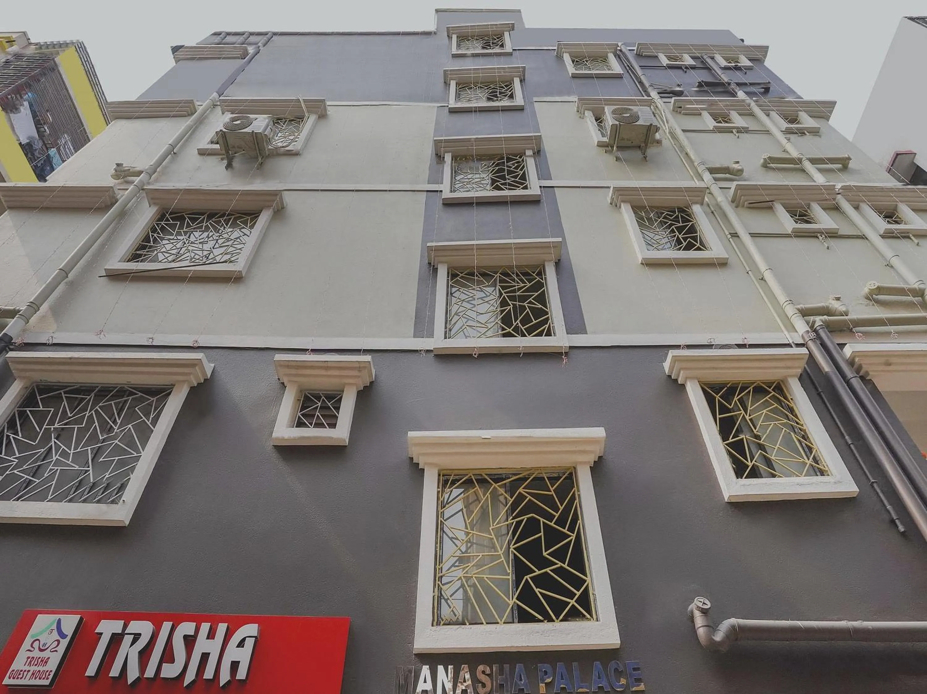 Facade/entrance in Hotel O Trisha Guest House