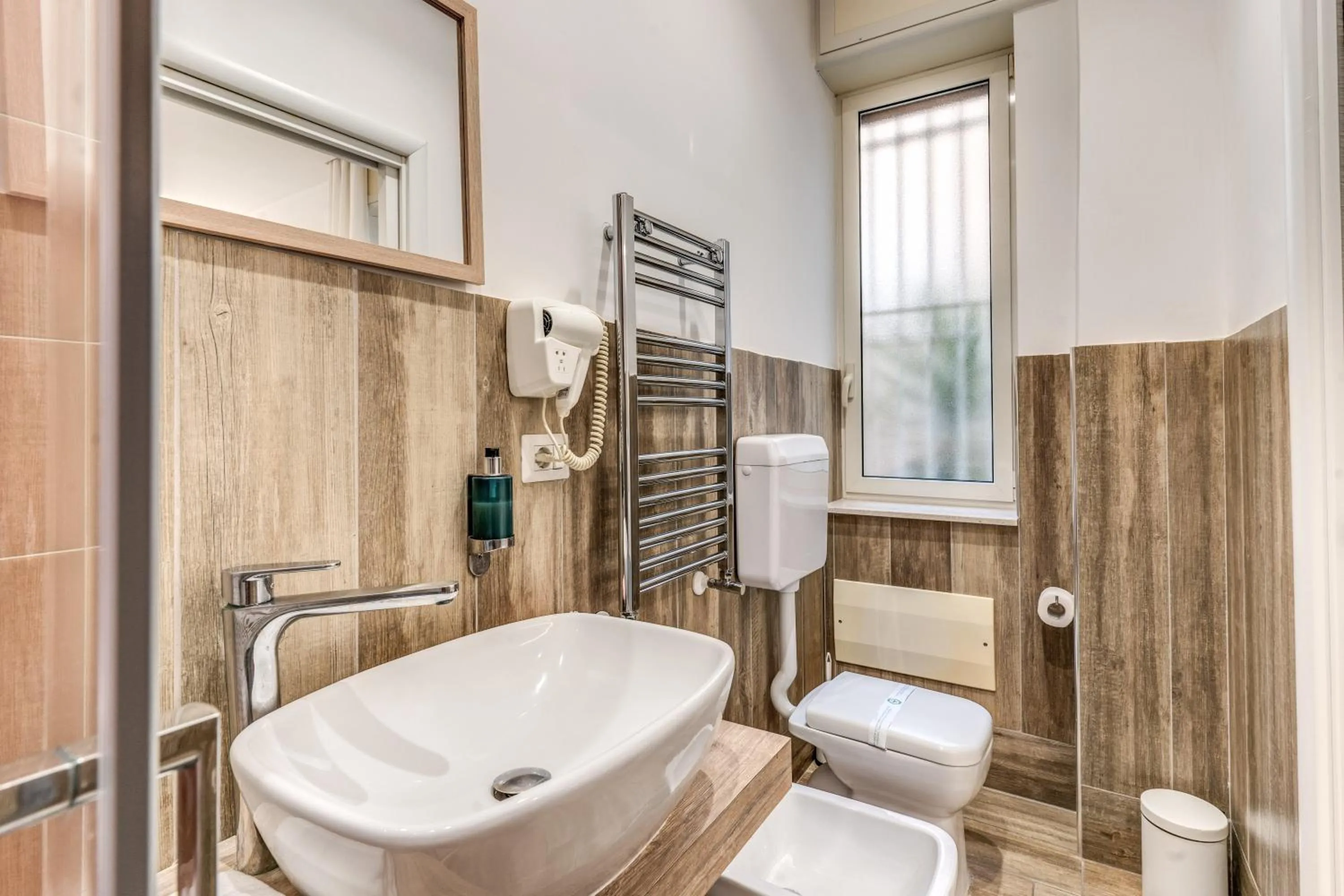 Bathroom in Camera e Caffé DeLuxe