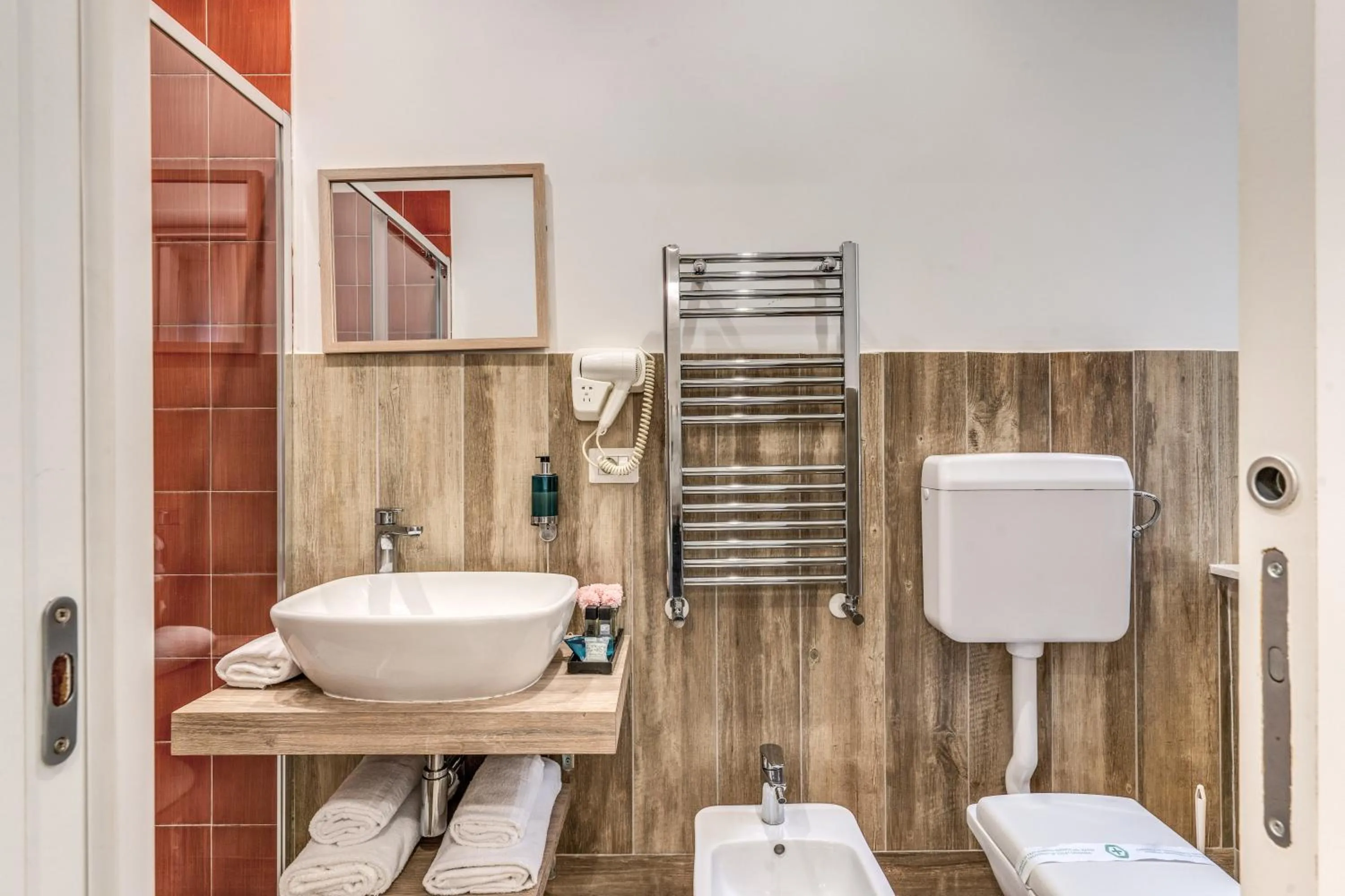 Bathroom in Camera e Caffé DeLuxe