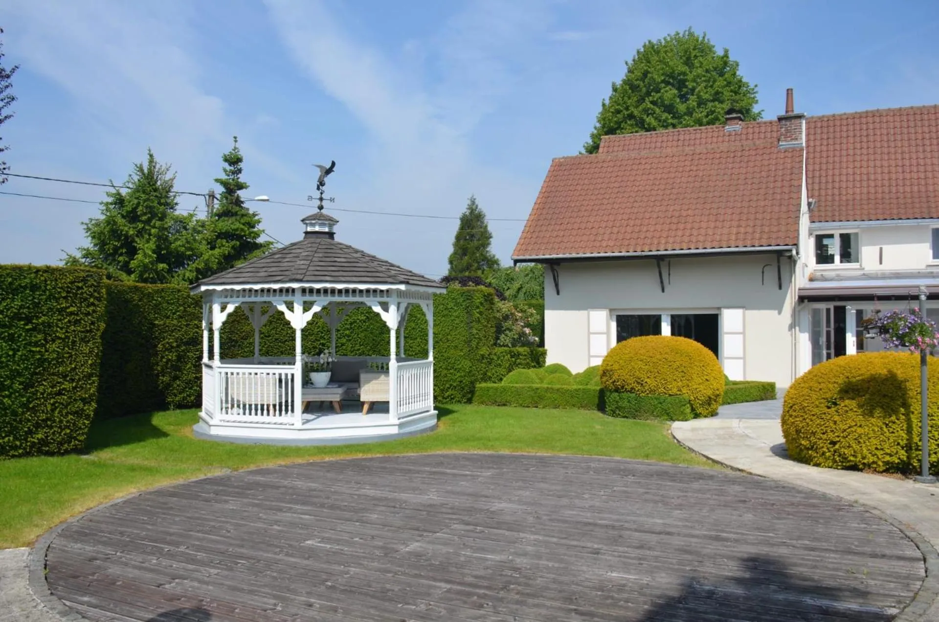 Patio in JARDIN DU MARAIS