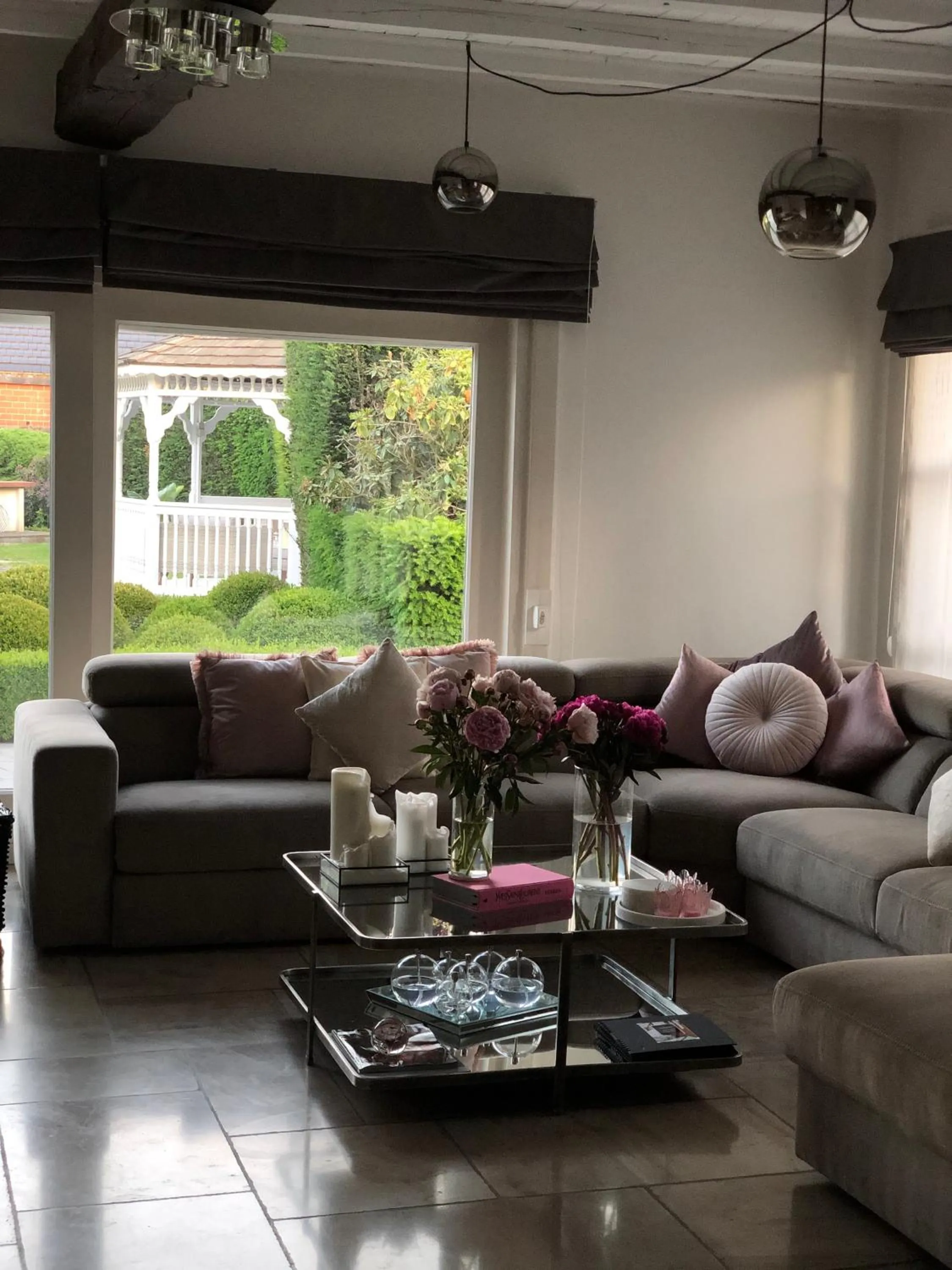 Communal lounge/ TV room in JARDIN DU MARAIS