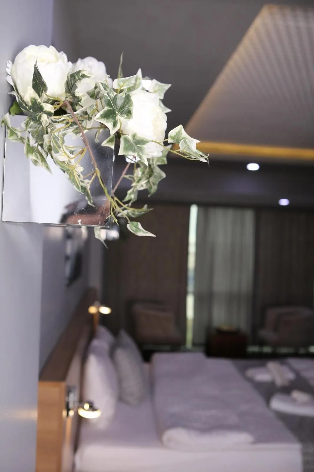 Bed in lily airport otel