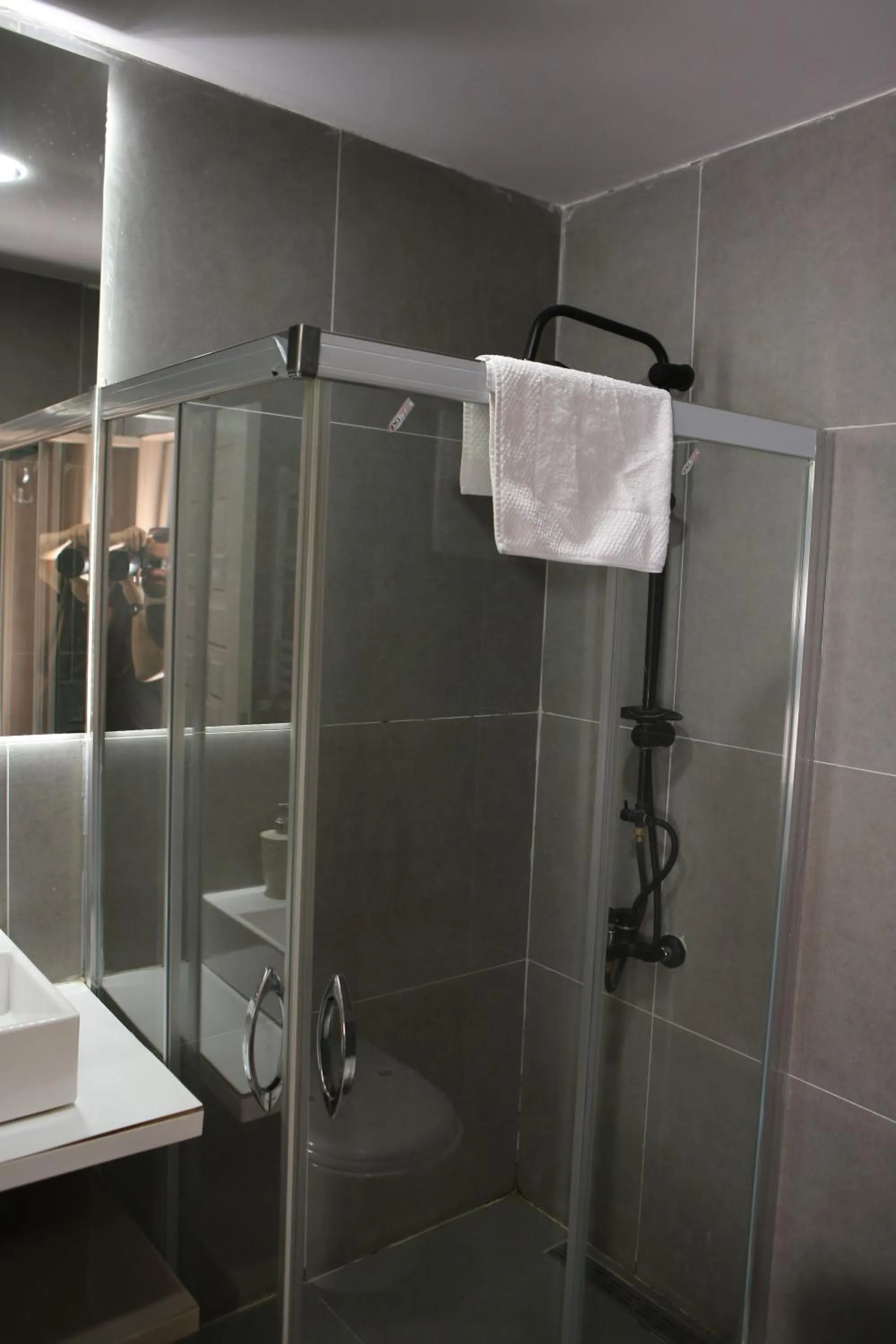 Shower in lily airport otel