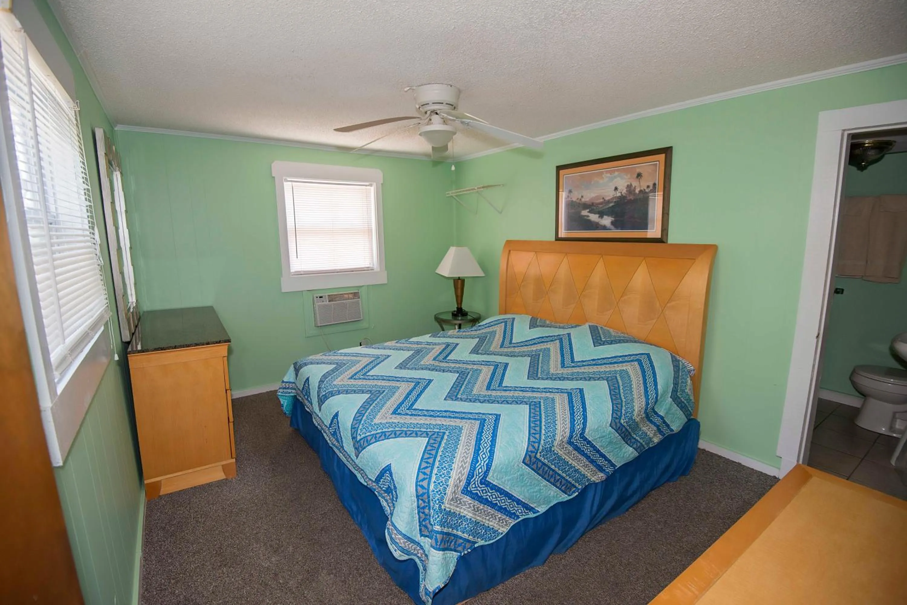 Bed in Avon Cottages