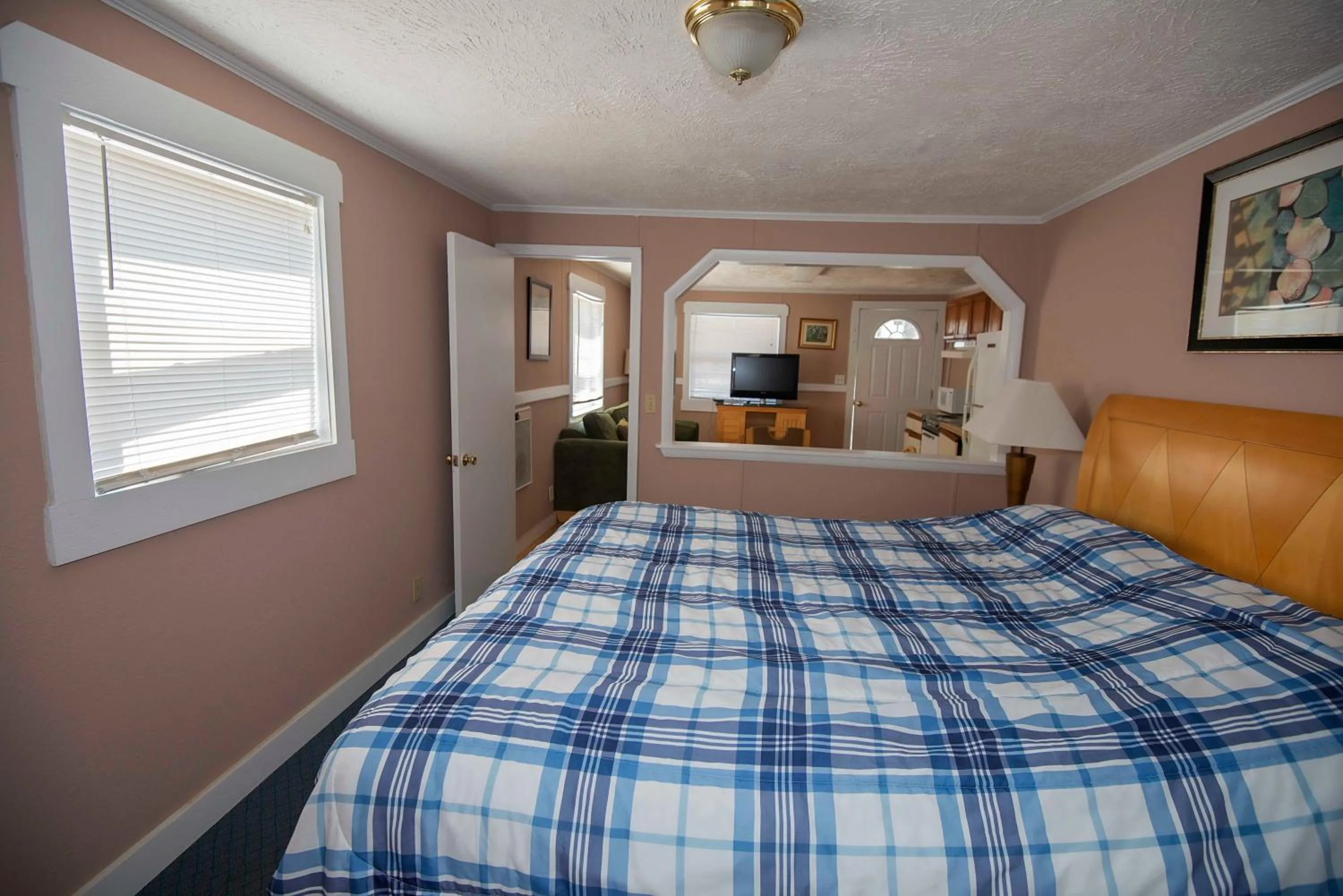 Bed in Avon Cottages