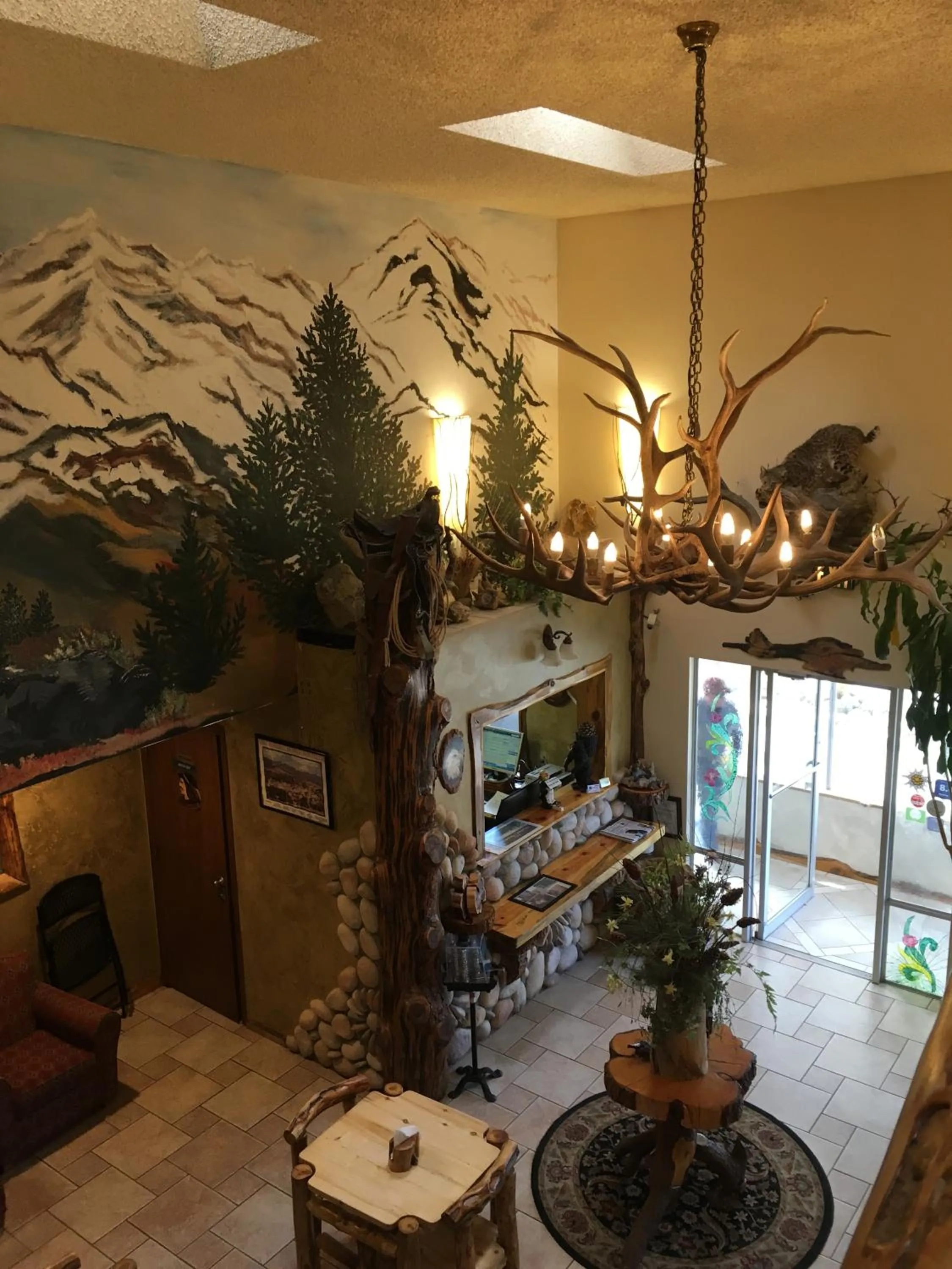 Decorative detail in Browns Canyon Inn