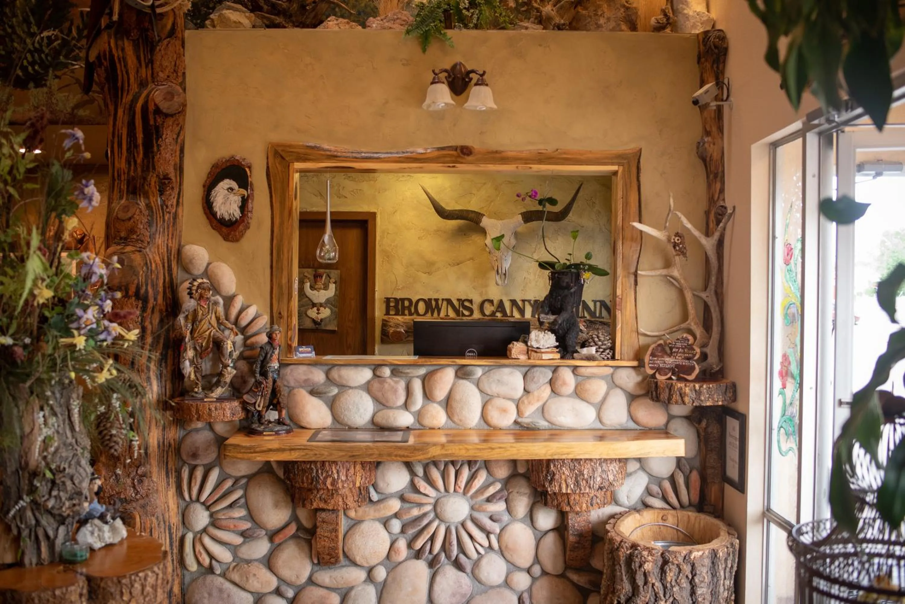 Lobby or reception in Browns Canyon Inn