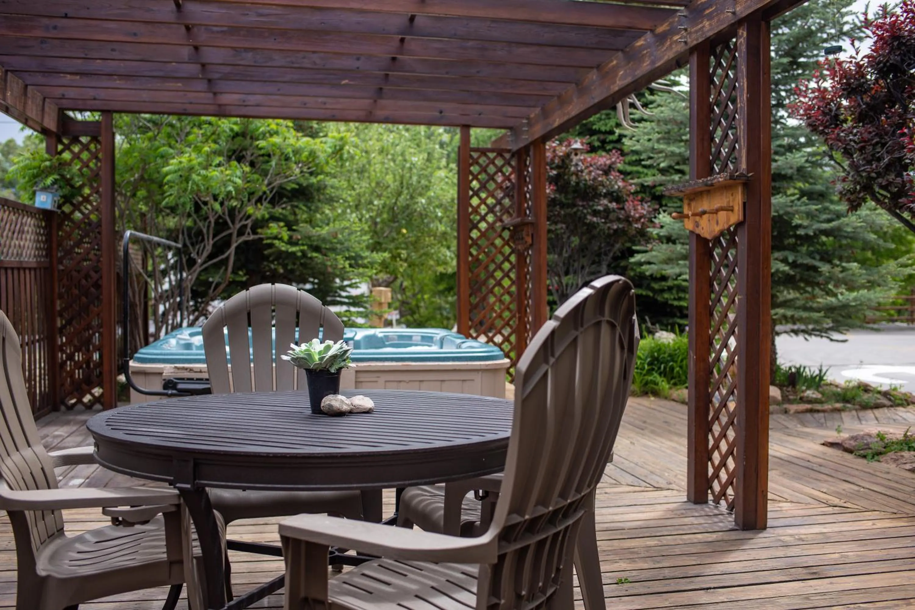 Patio in Browns Canyon Inn