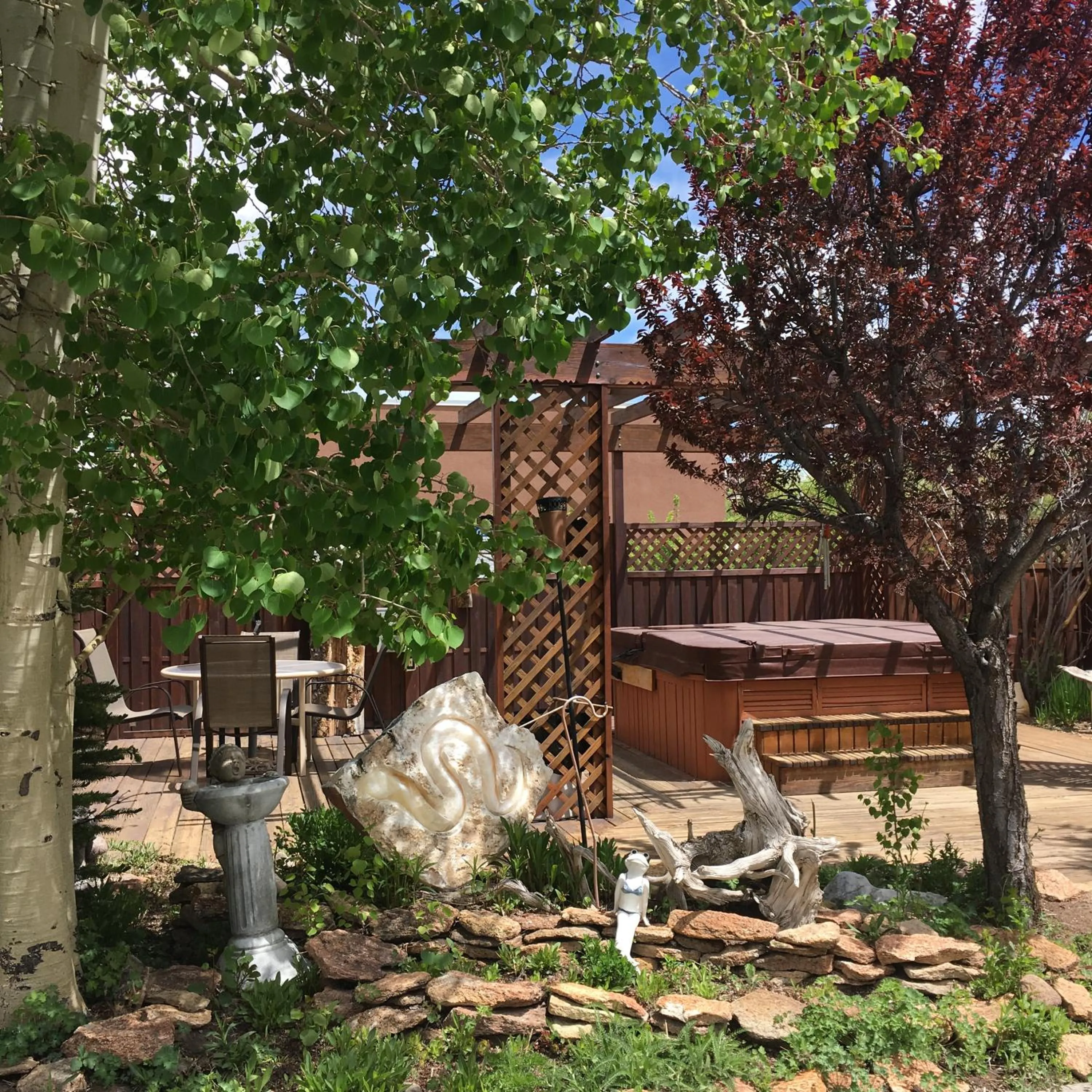 Day in Browns Canyon Inn