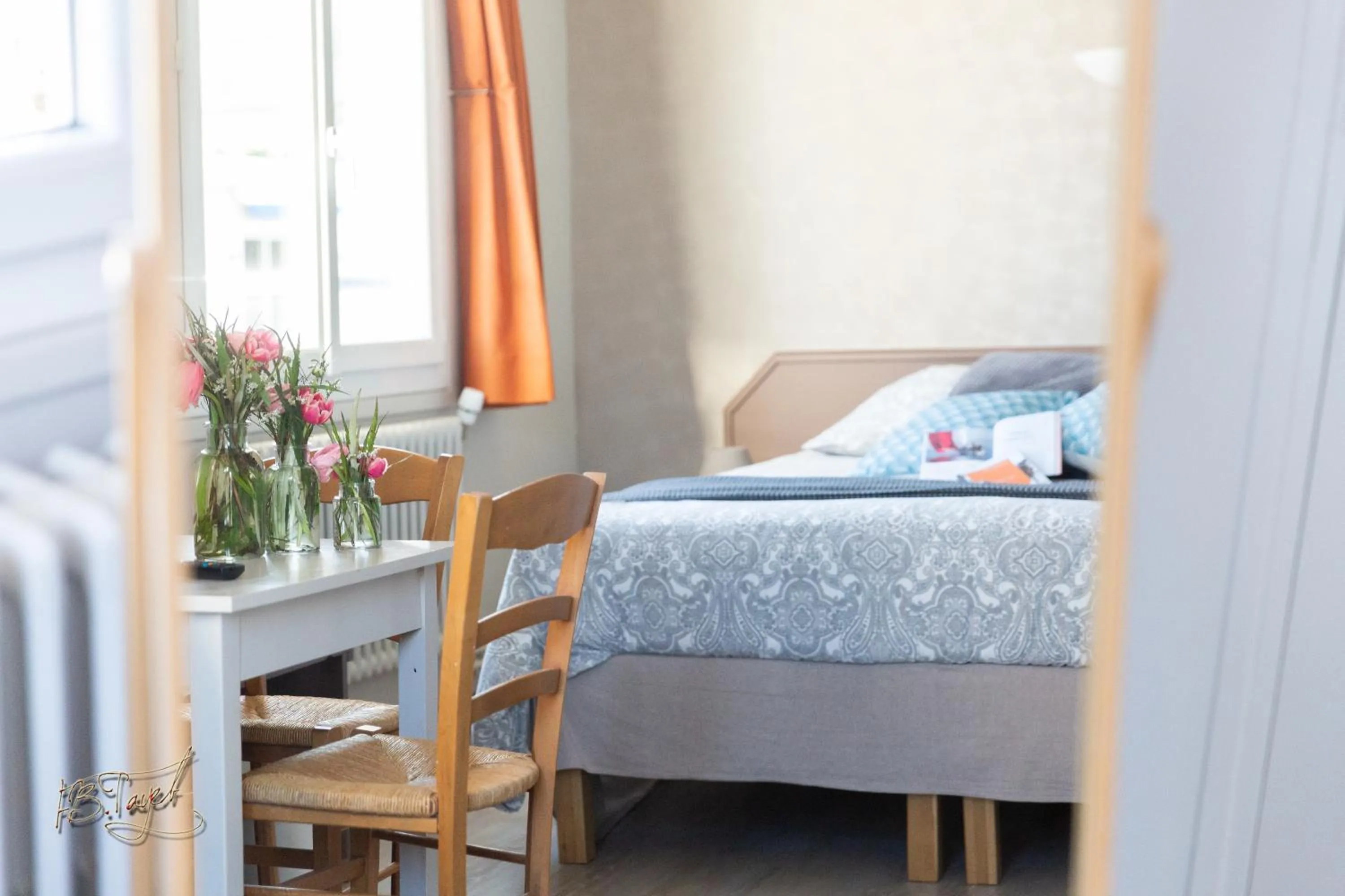 Bed in Hotel la piscine