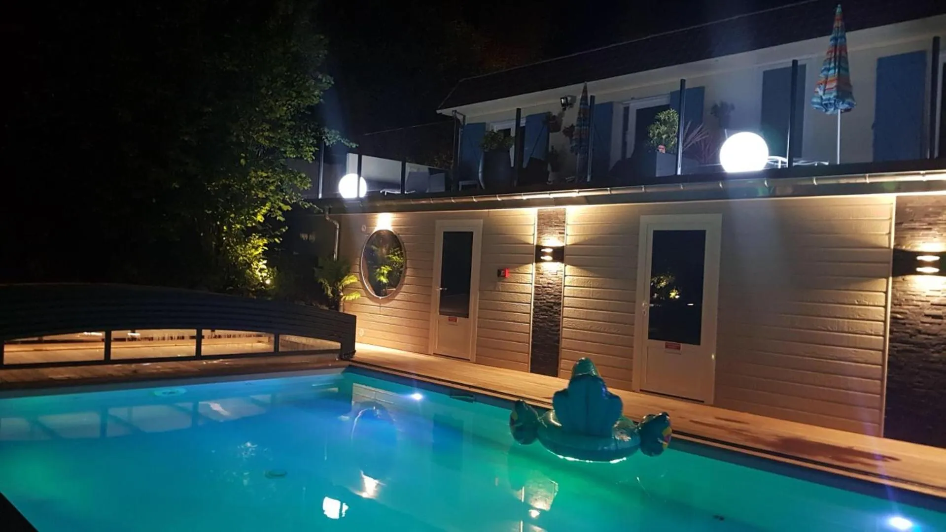 Pool view in Hotel la piscine