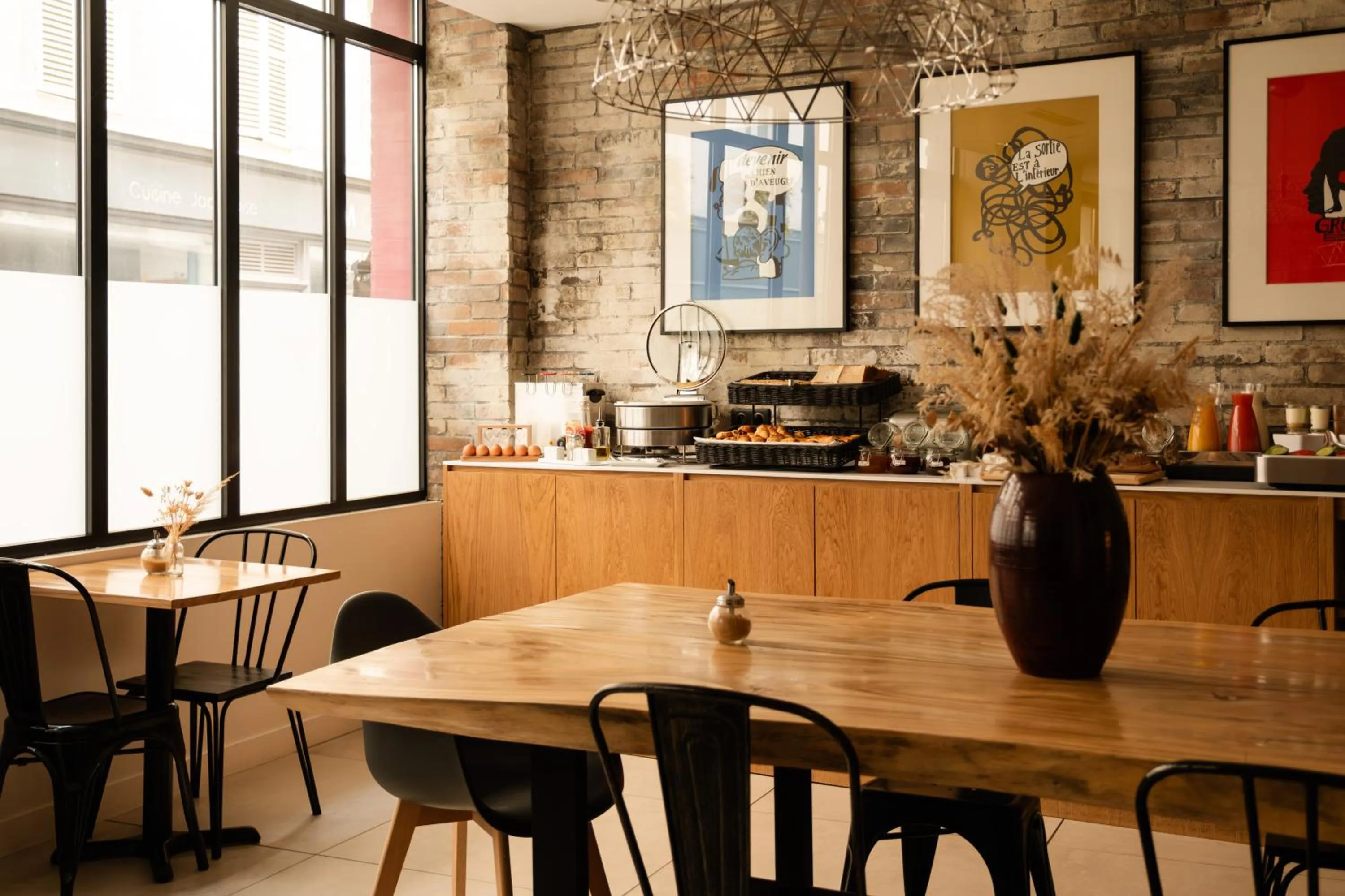 Breakfast in 9Hotel Bastille-Lyon