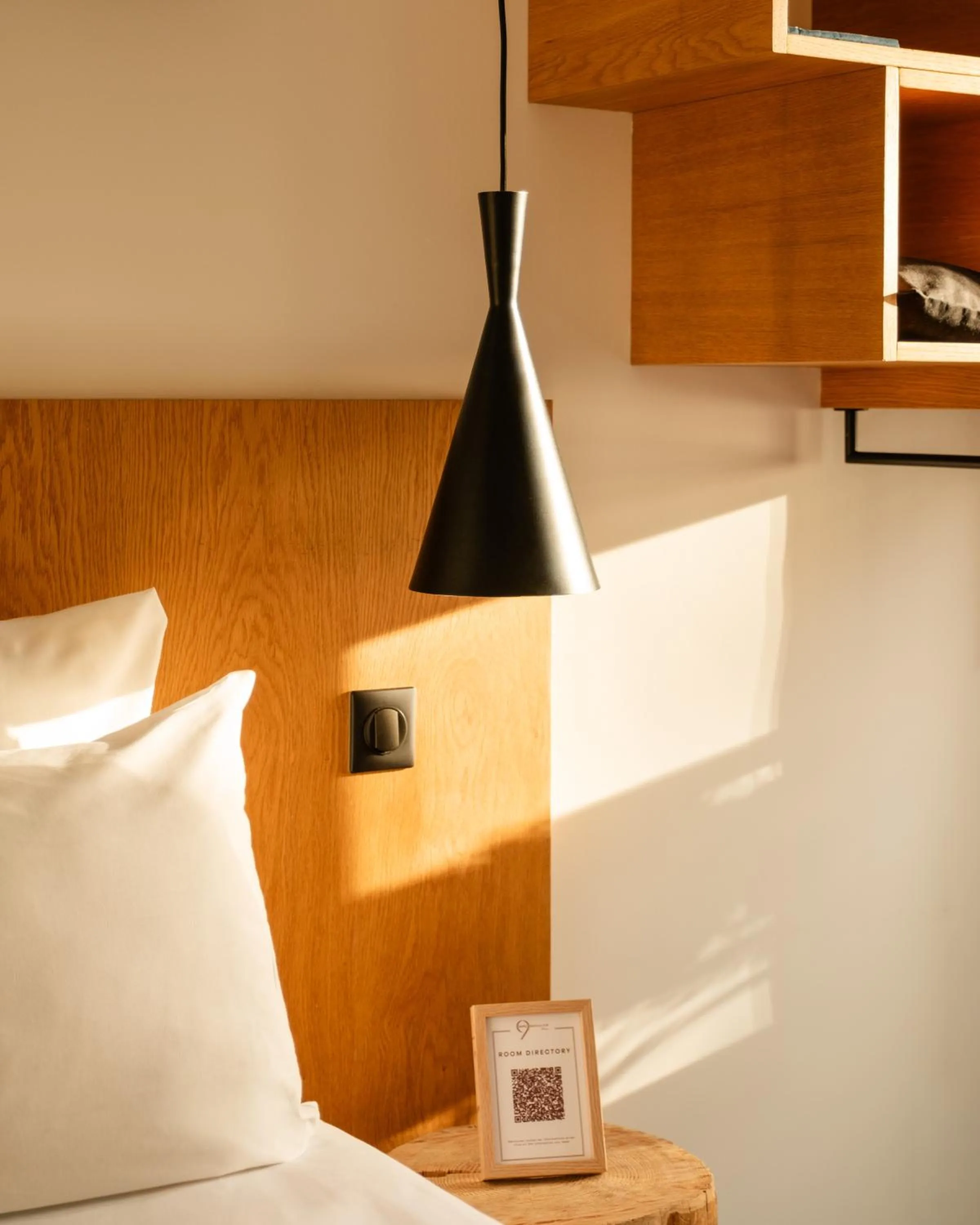 Bed in 9Hotel Bastille-Lyon