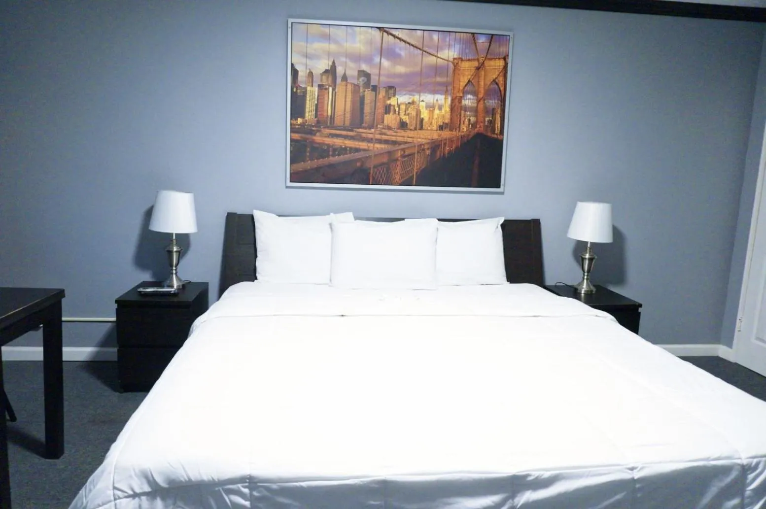 Bed in Central Motel Courtyard