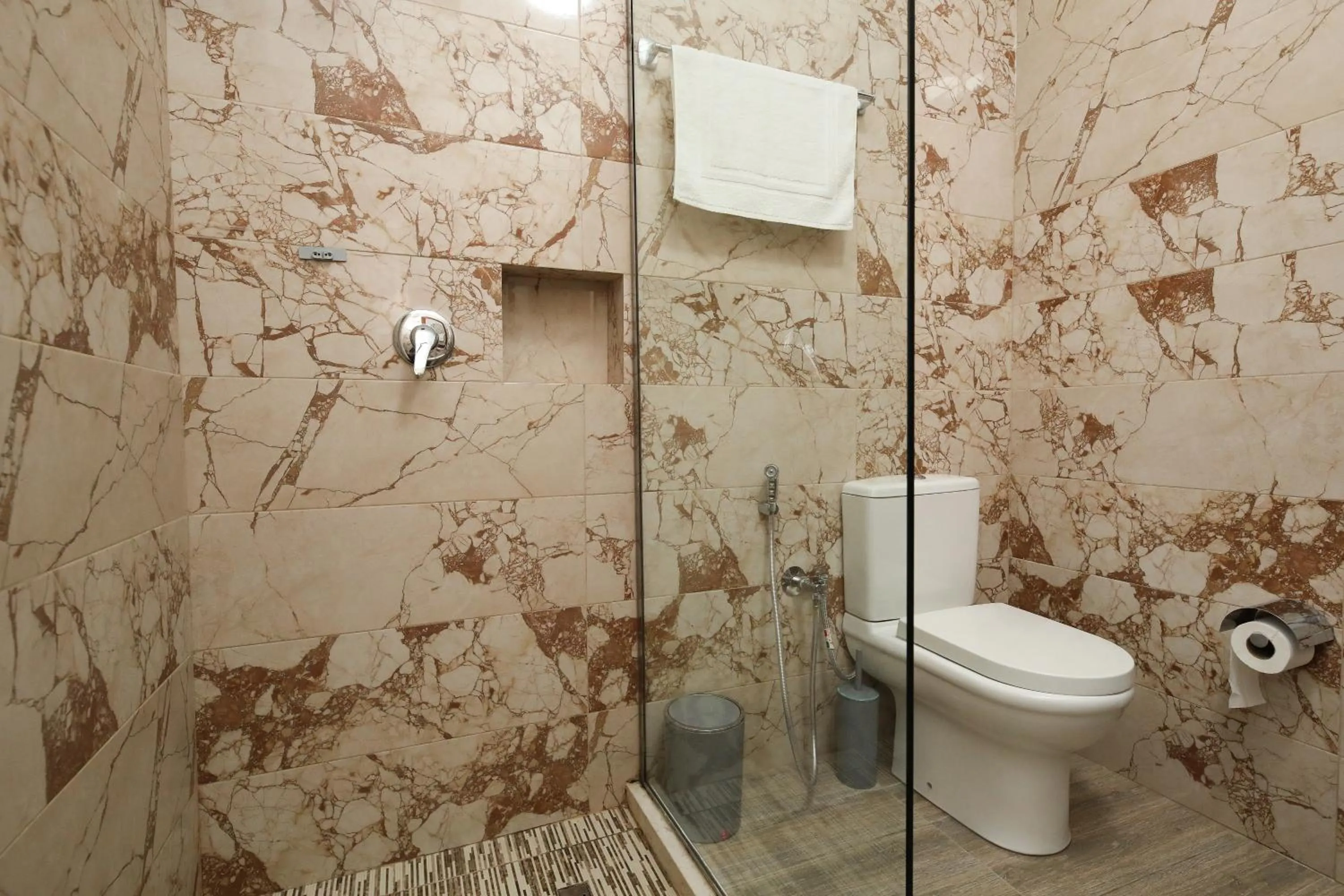 Shower in Hotel Salvadore