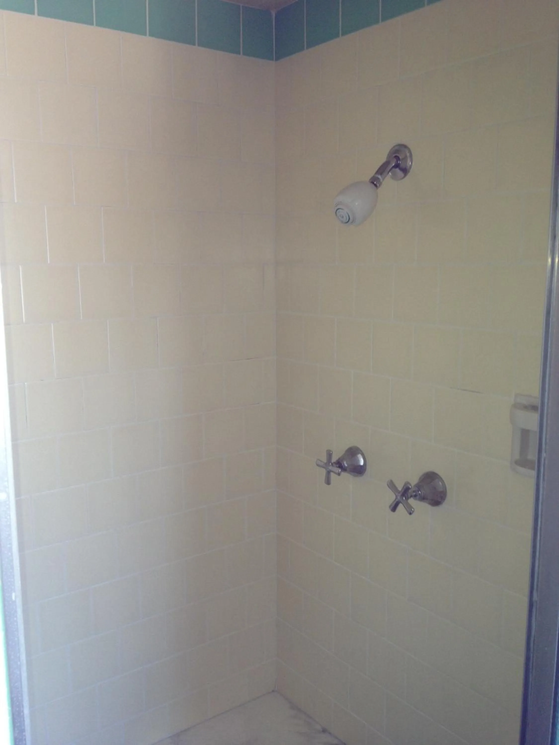 Shower in Hacienda Motel