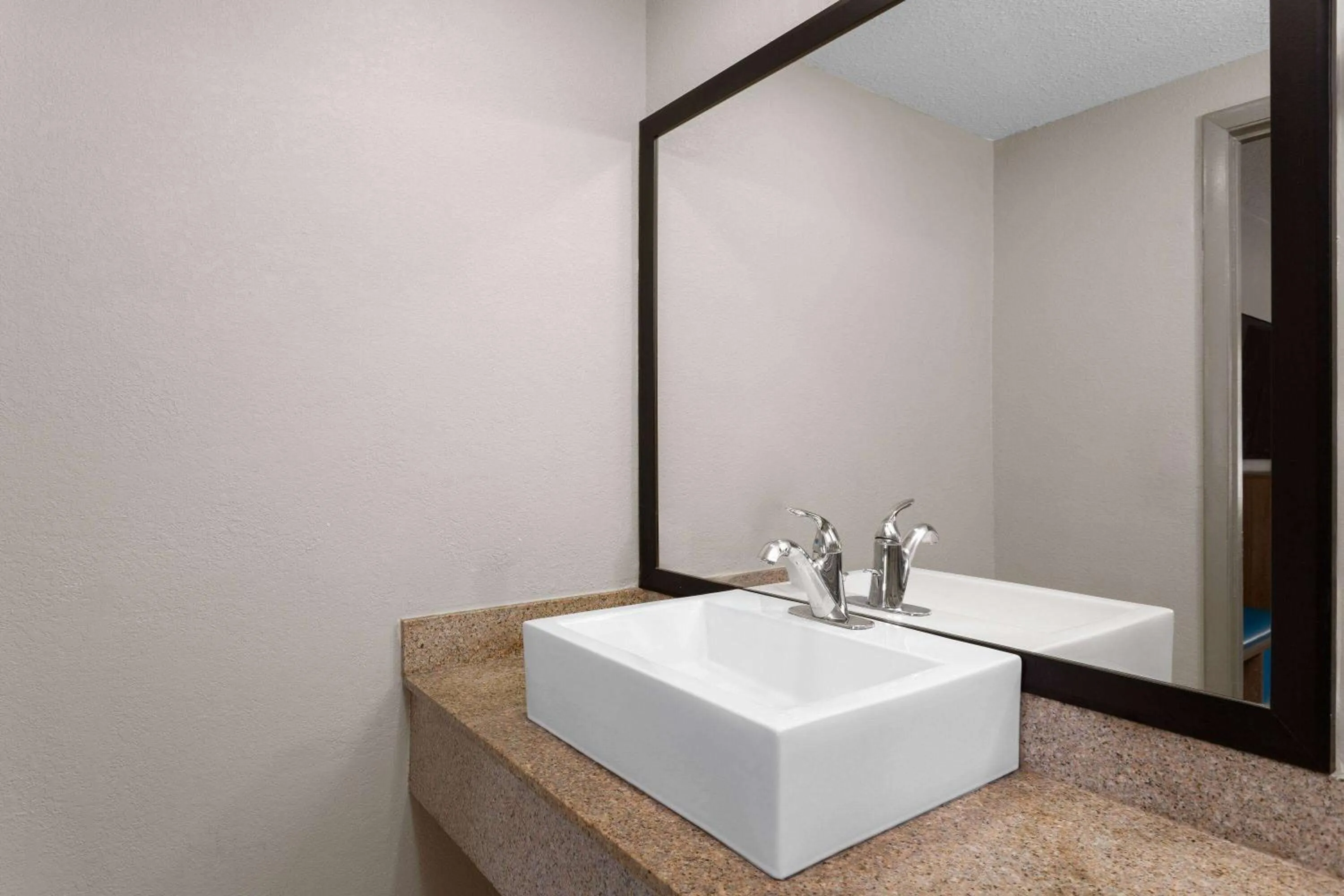 TV and multimedia in Days Inn by Wyndham St. Petersburg Central