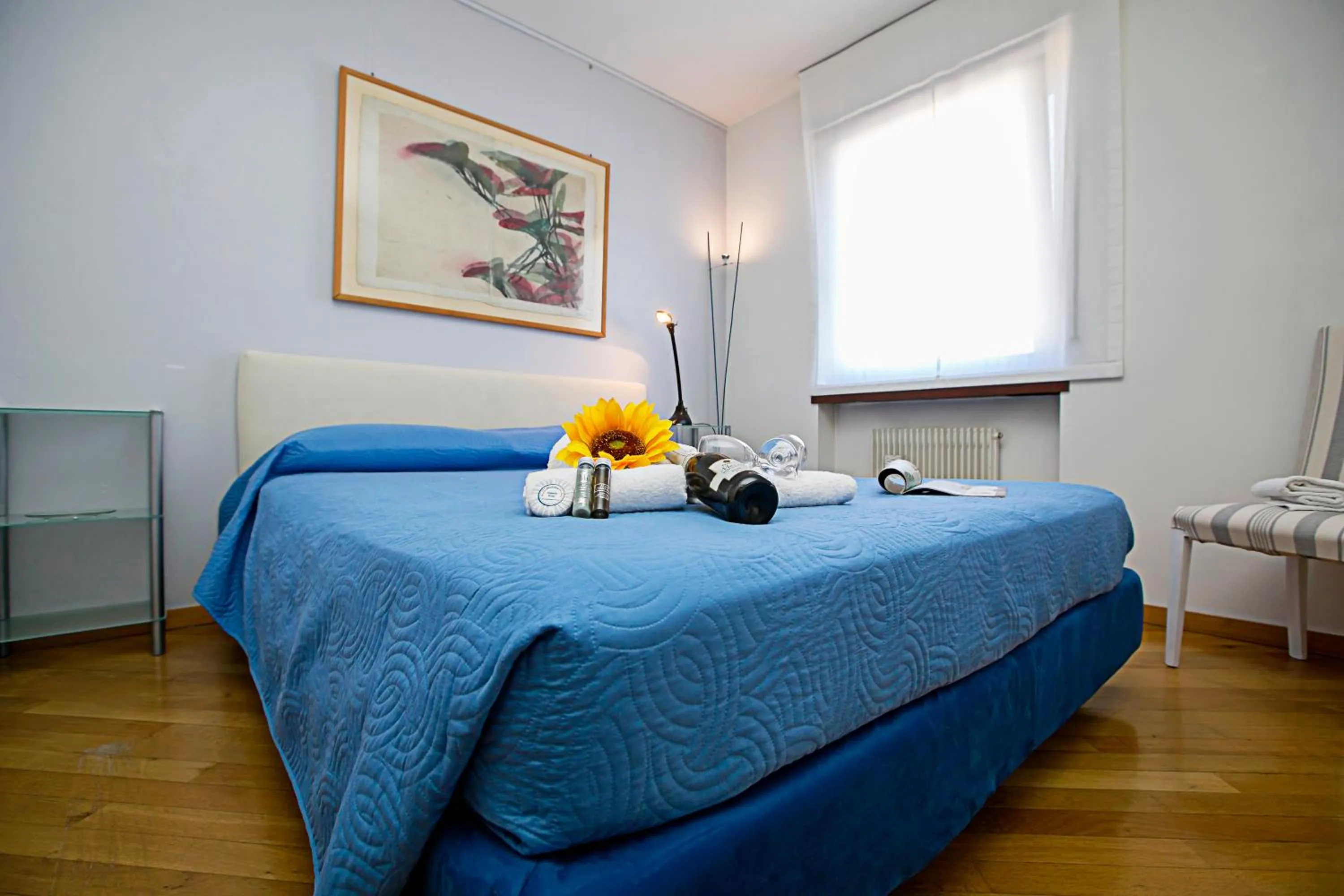 Bedroom, Bed in Elegance Suite Isabella - Happy Rentals