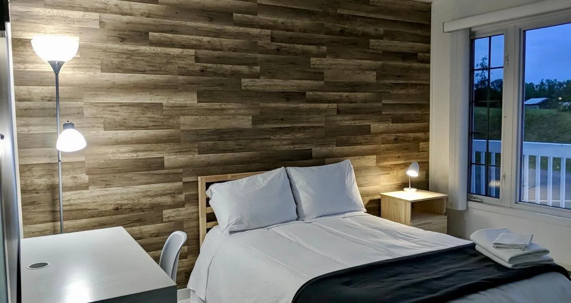 Bedroom, Bed in Bleu Mer, hôtel & résidences